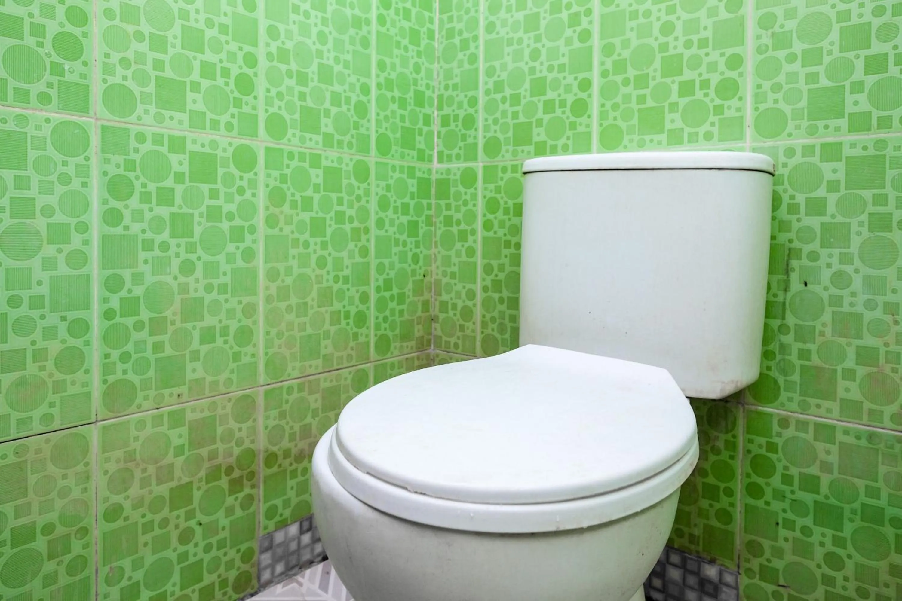 Bathroom in RedDoorz near RSUD Kebumen 2