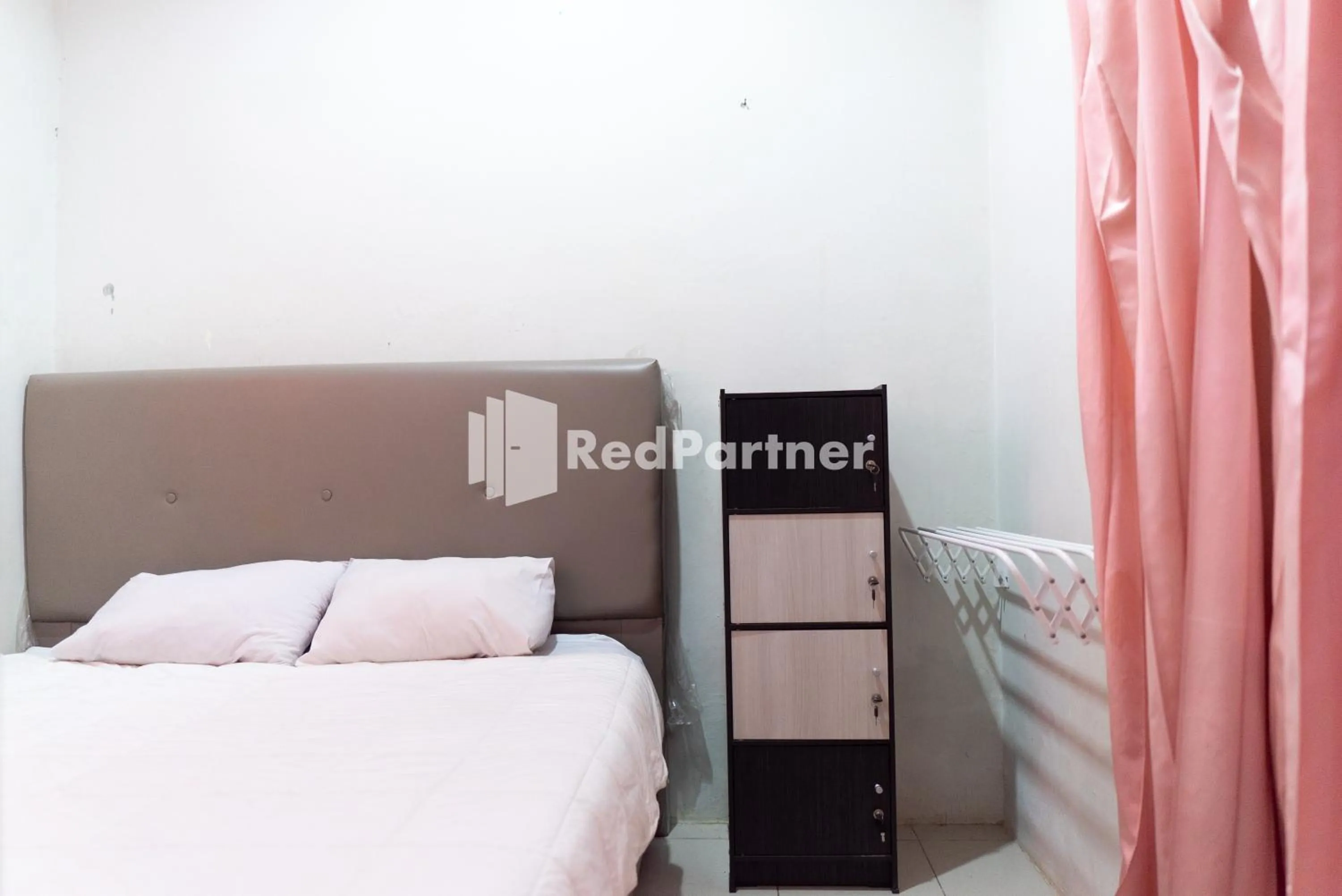 Bedroom, Bed in Wisma Narada 2 Lampung Mitra RedDoorz