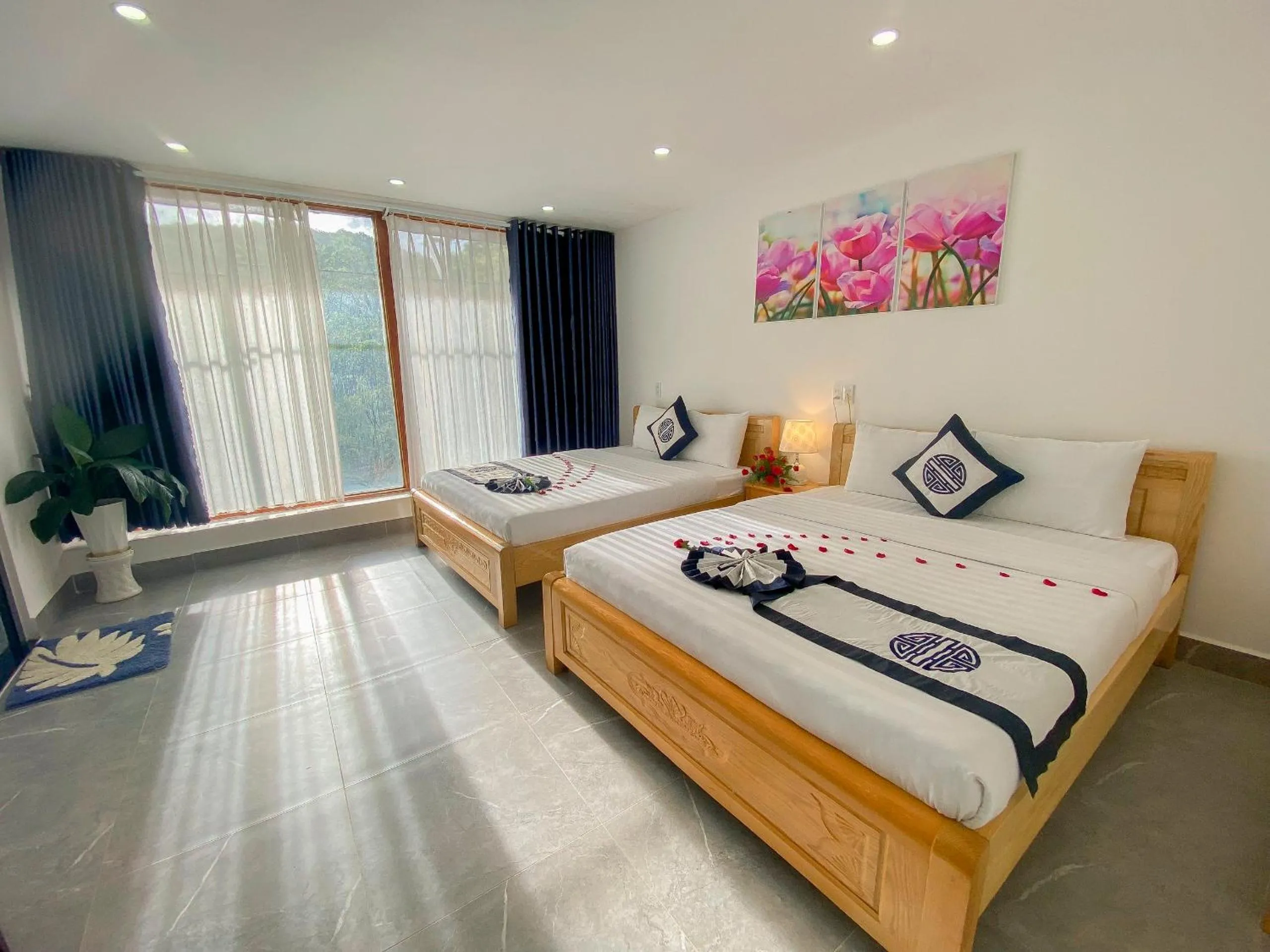 Bed in Đà Lạt Cam ly Hotel