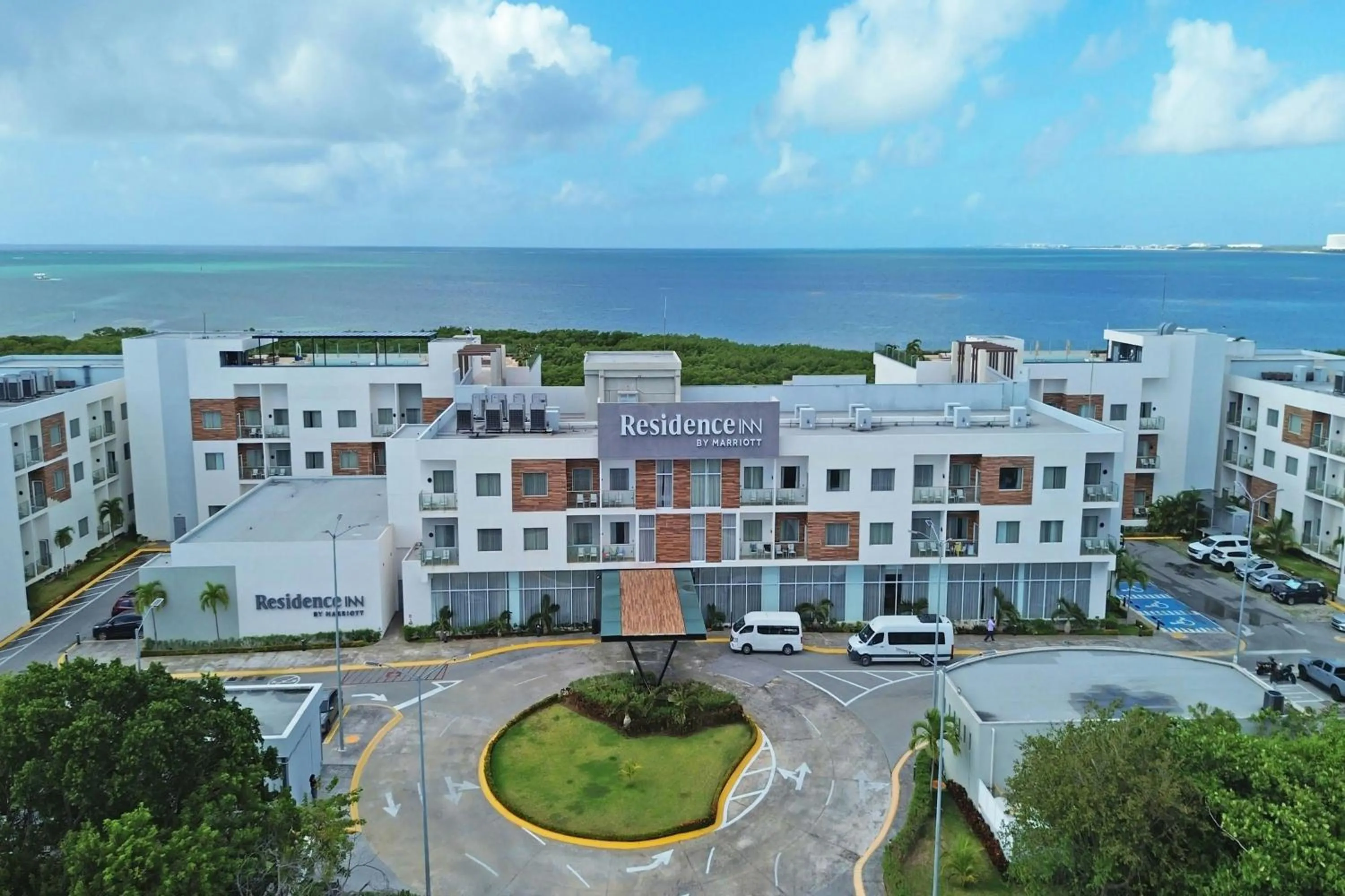 Property building in Residence Inn by Marriott Cancun Hotel Zone