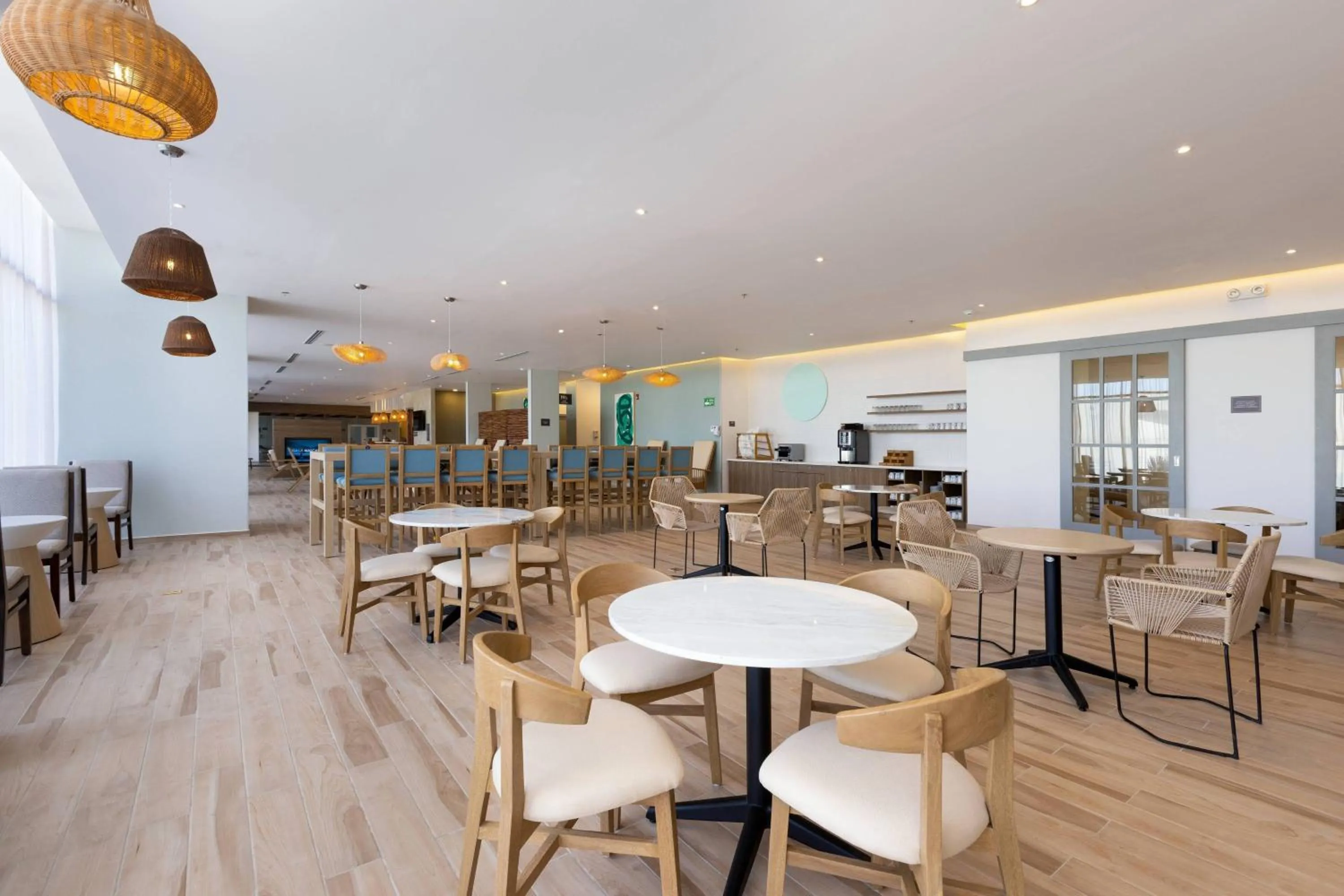 Restaurant/places to eat in Residence Inn by Marriott Cancun Hotel Zone