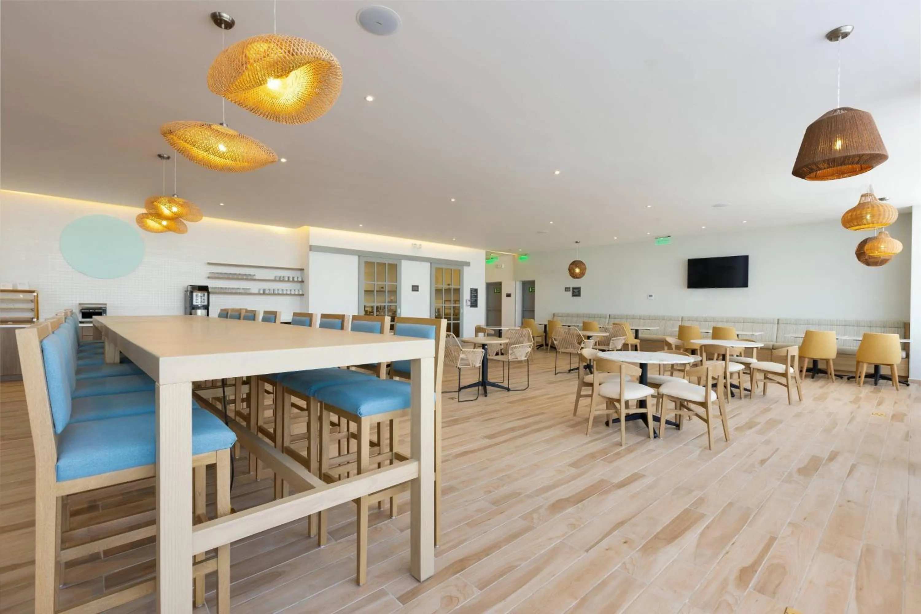 Restaurant/places to eat in Residence Inn by Marriott Cancun Hotel Zone