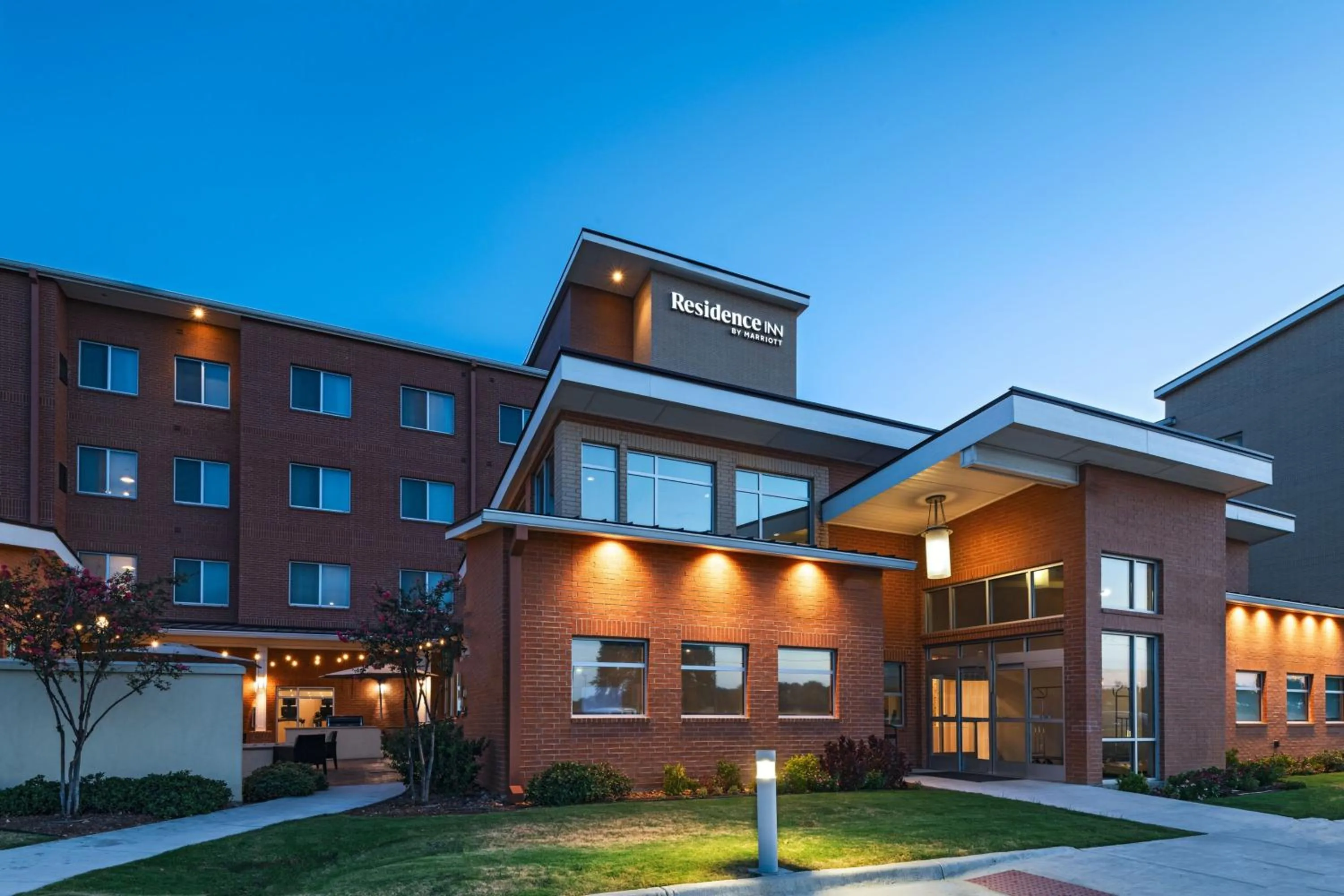 Property building in Residence Inn by Marriott Dallas DFW Airport West/Bedford