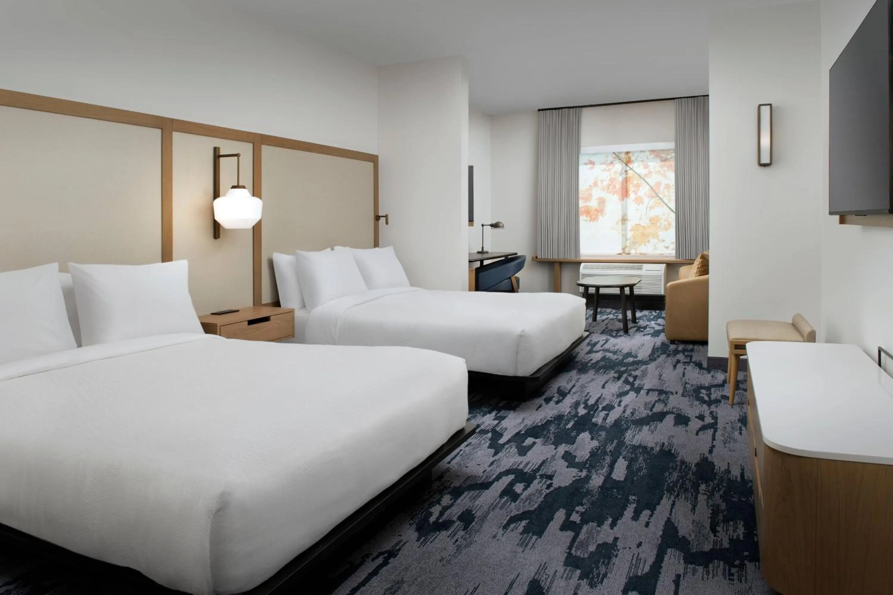 Photo of the whole room, Bed in Fairfield Inn & Suites by Marriott Santa Rosa Rohnert Park