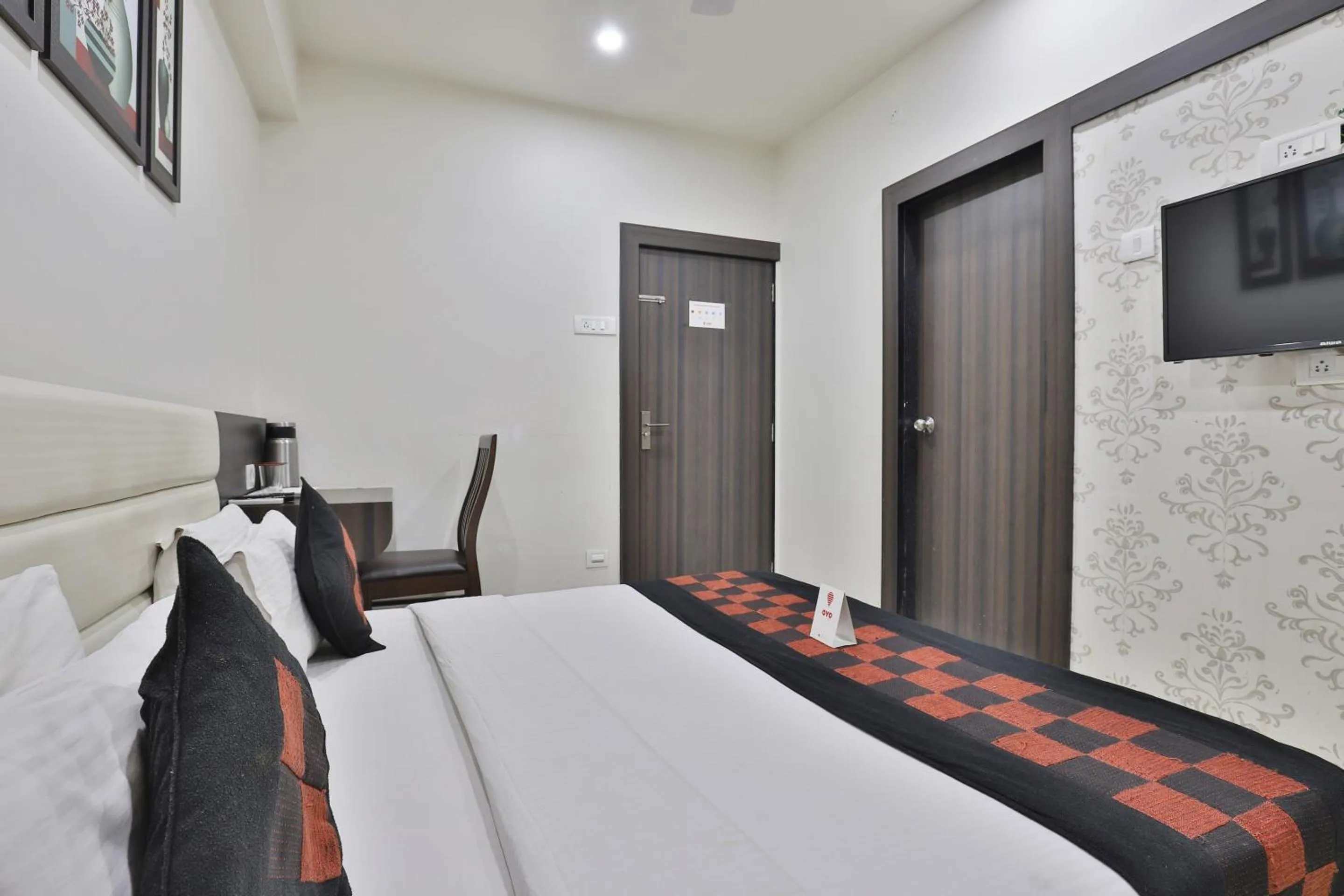 Bedroom in Hotel City Inn