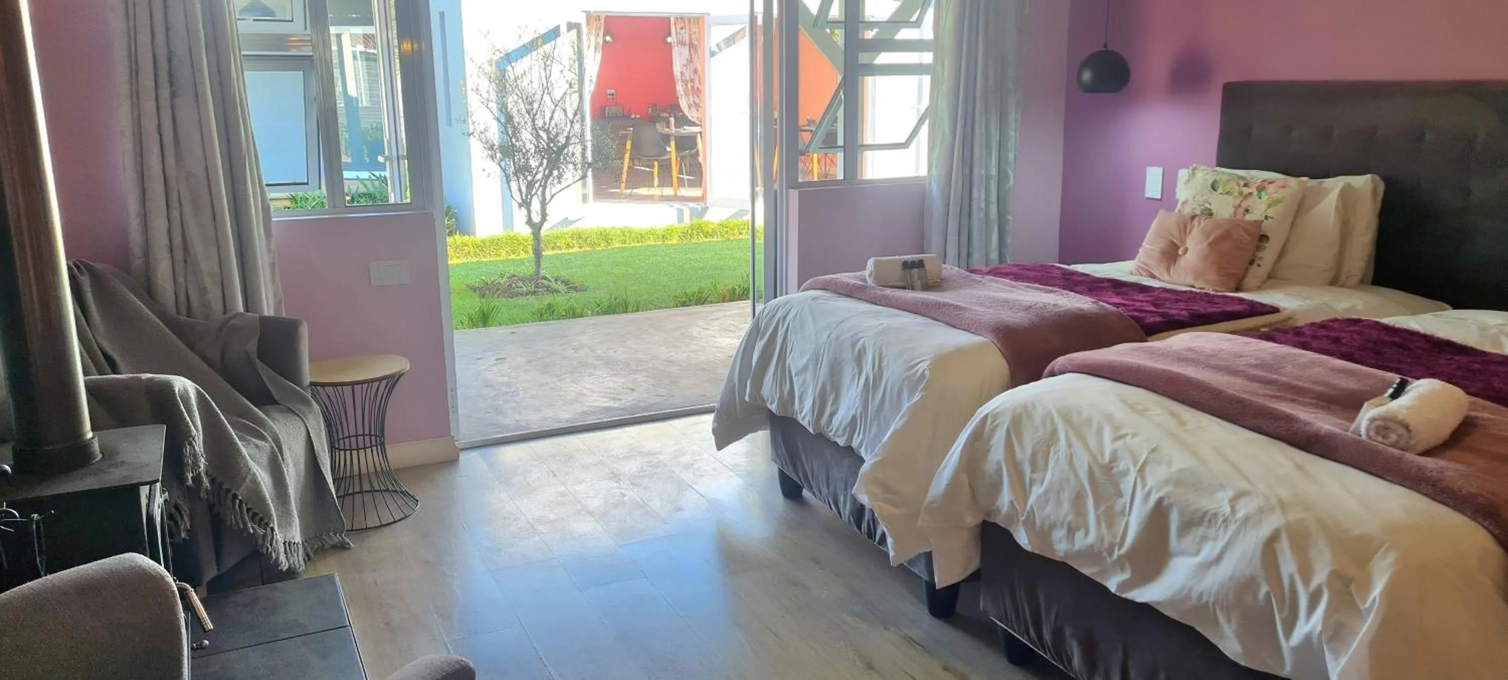 Bed in Mosswood Bed & Breakfast