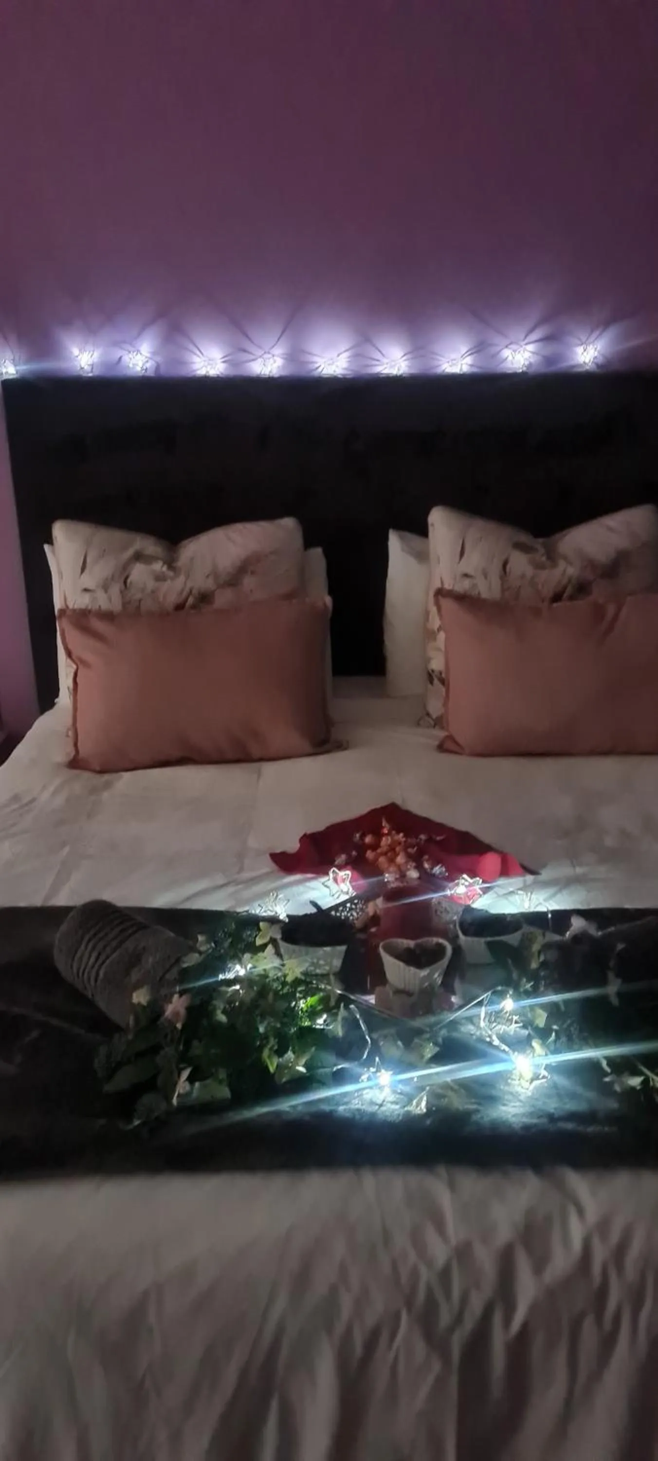 Decorative detail, Bed in Mosswood Bed & Breakfast