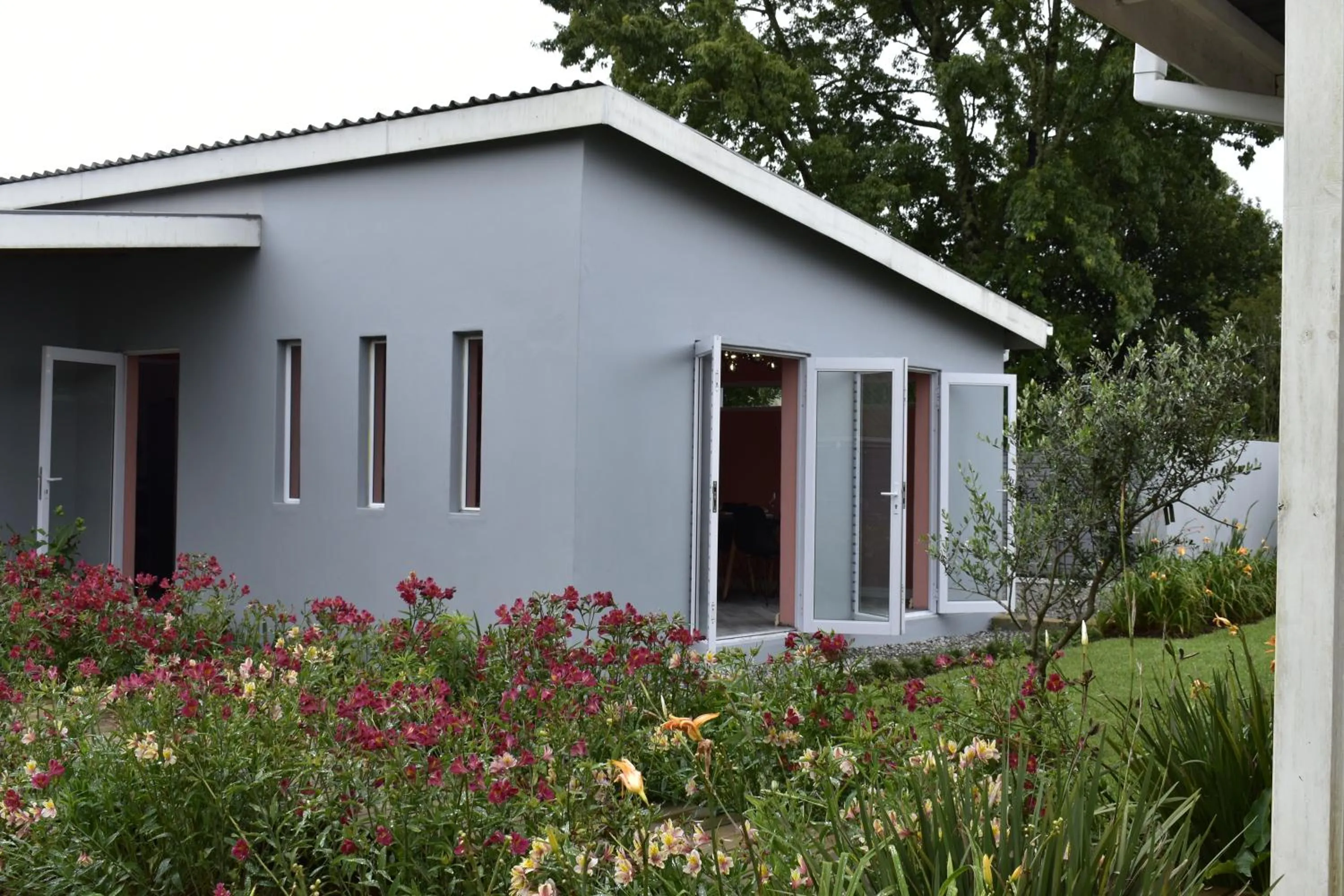 Property building in Mosswood Bed & Breakfast