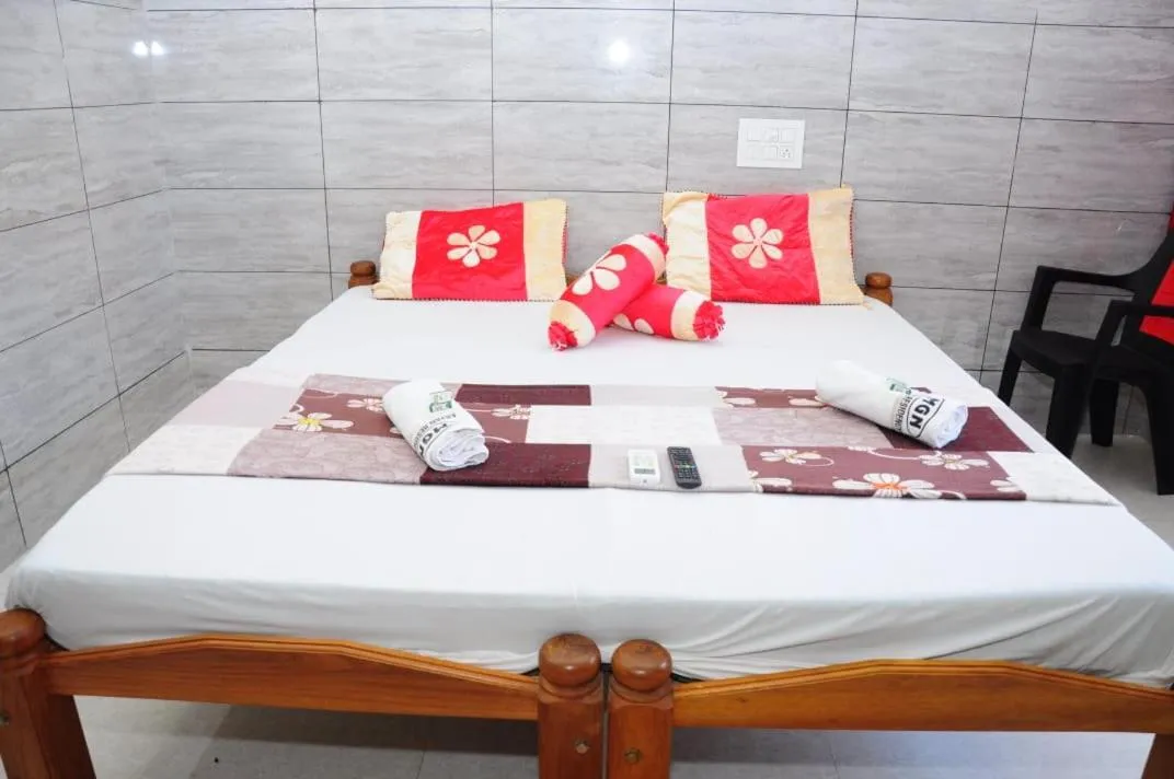 Bed in Aryan residency