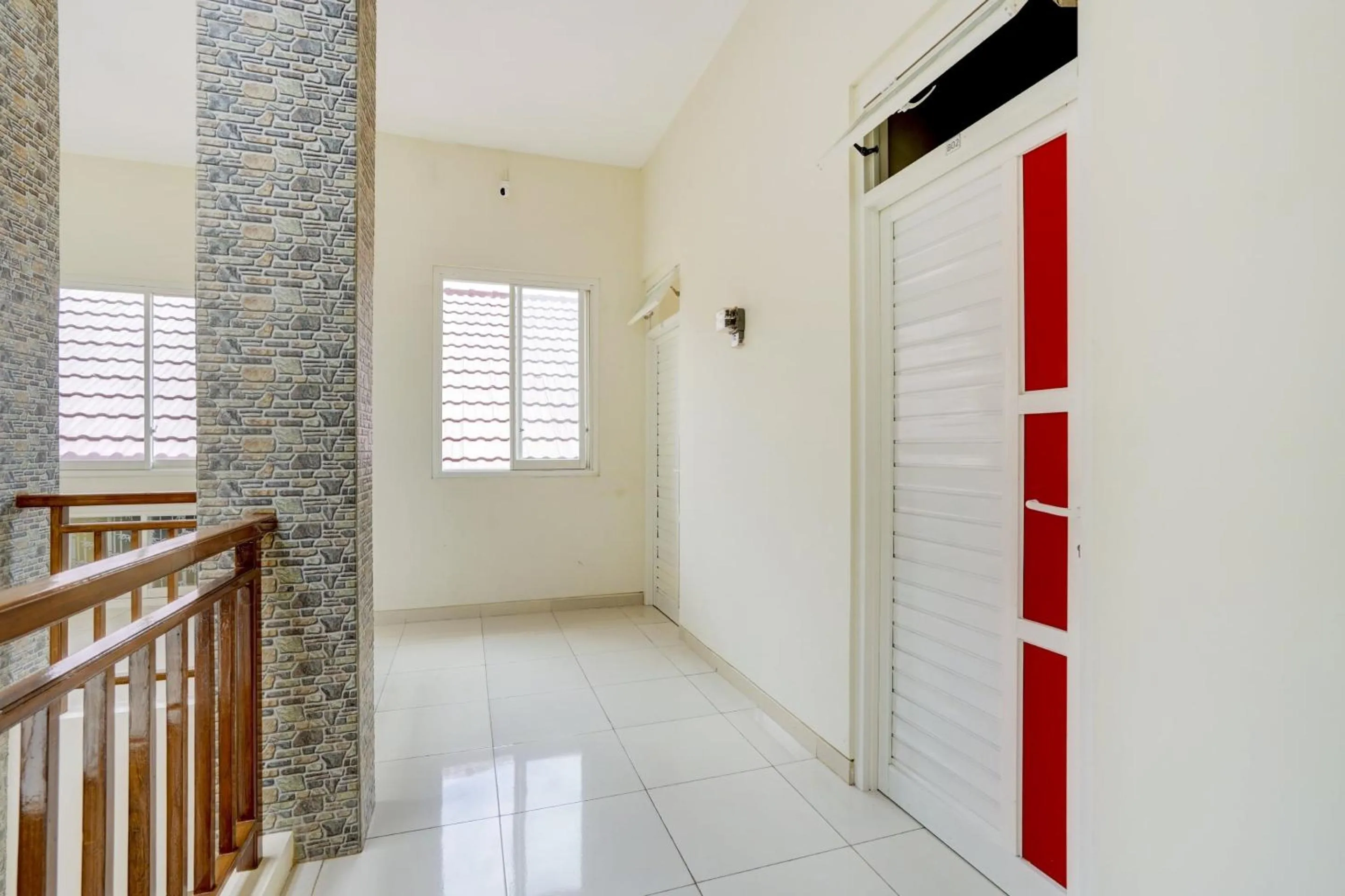 Lobby or reception in Capital O Inn App Tenggilis