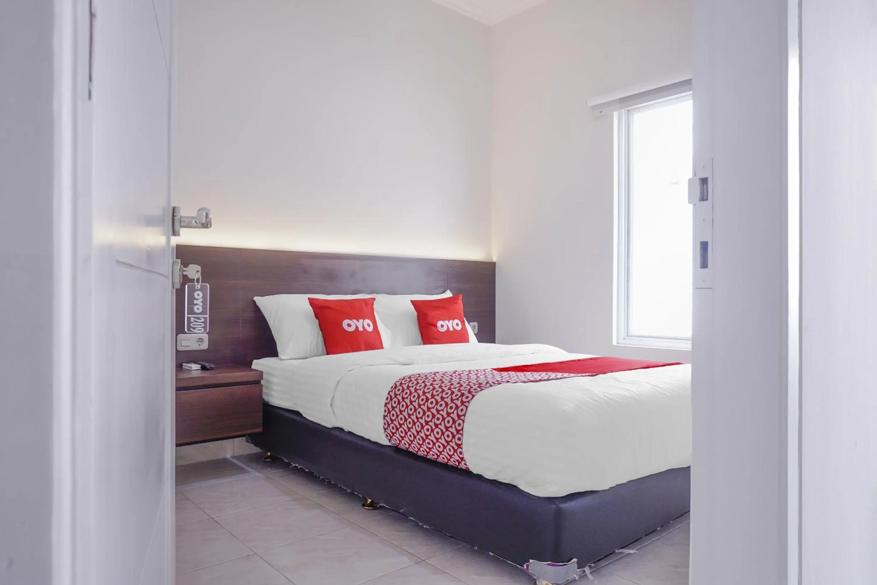 Bedroom, Bed in Hotel O Near Pasar Baru