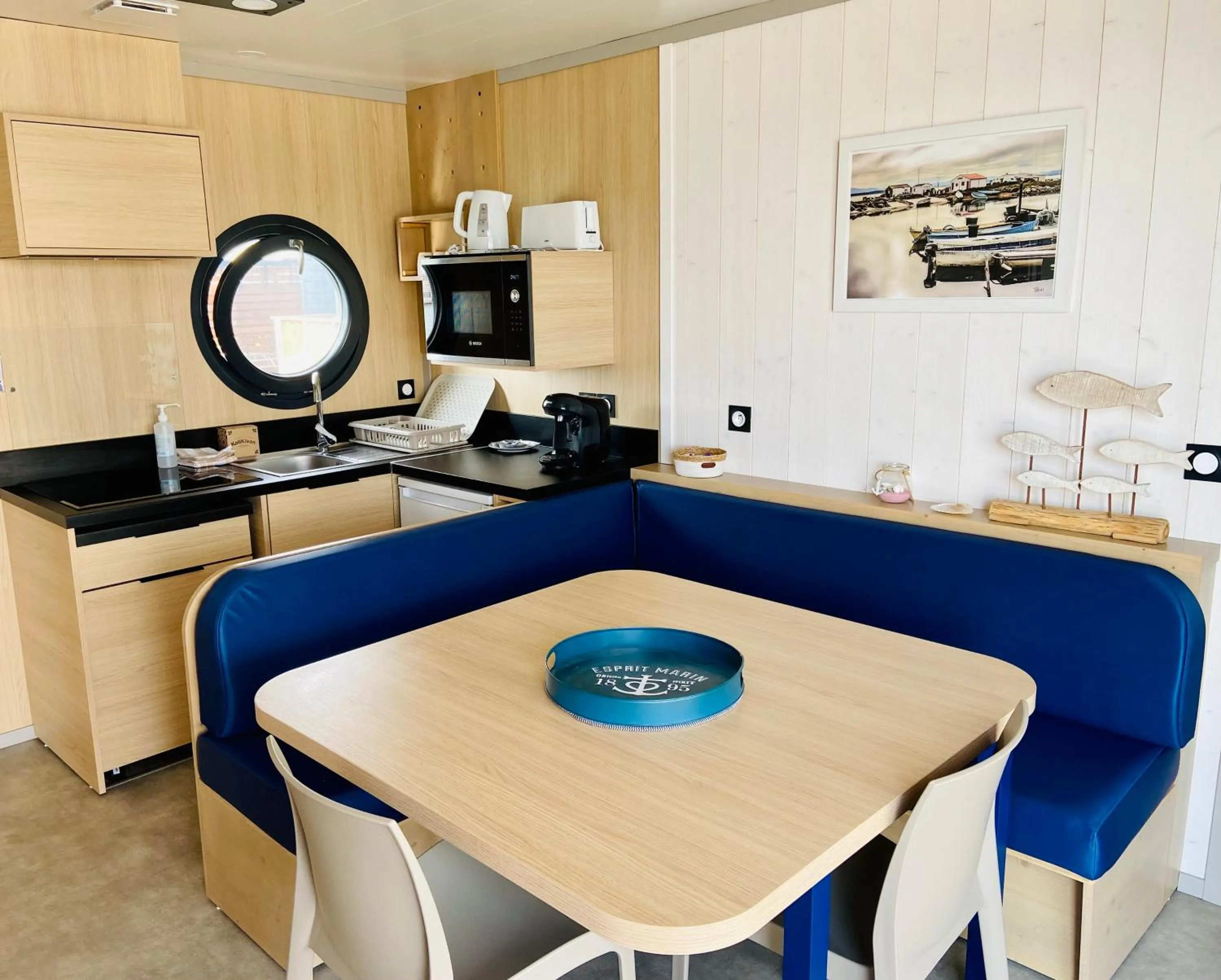 kitchen in Les Ilots de Gruissan