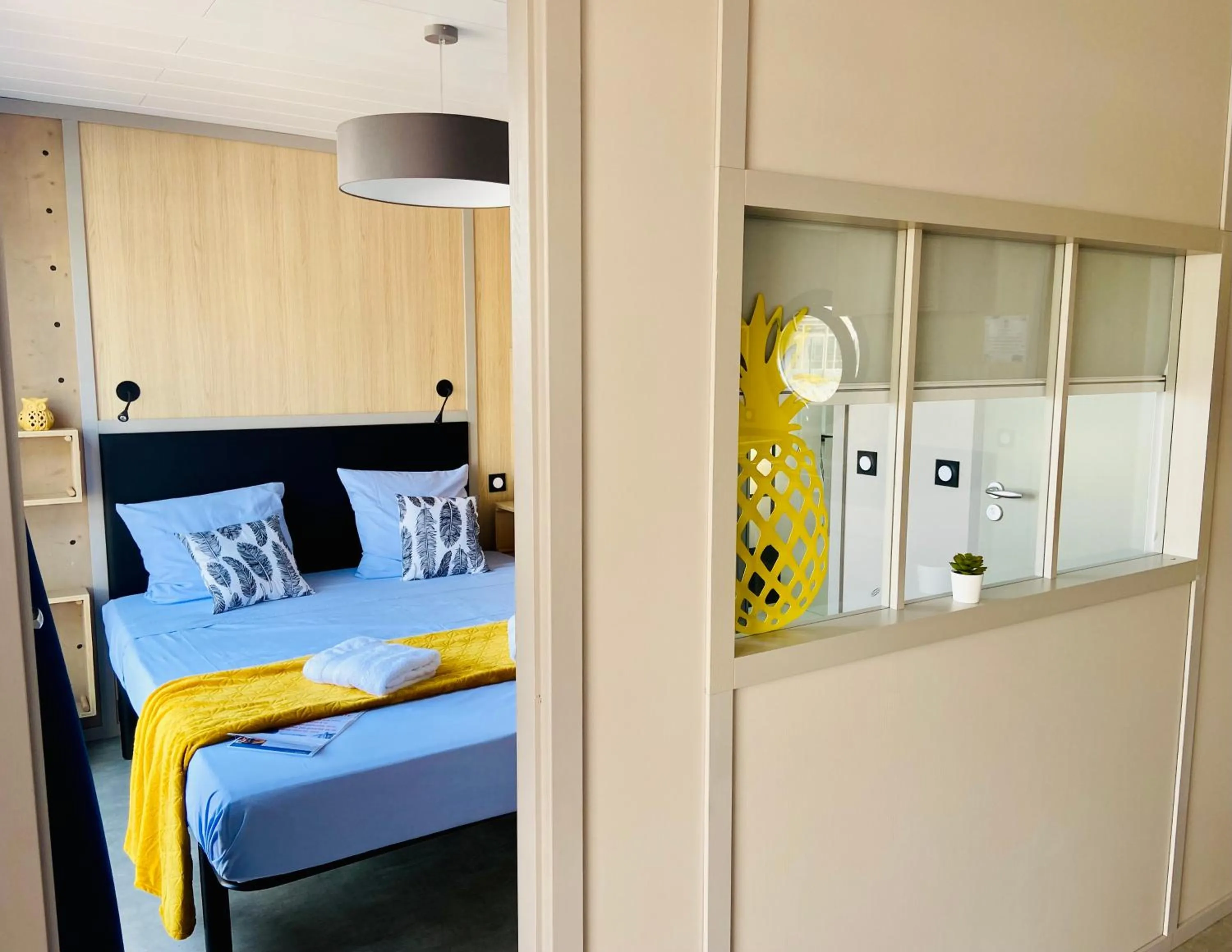 Photo of the whole room, Bed in Les Ilots de Gruissan