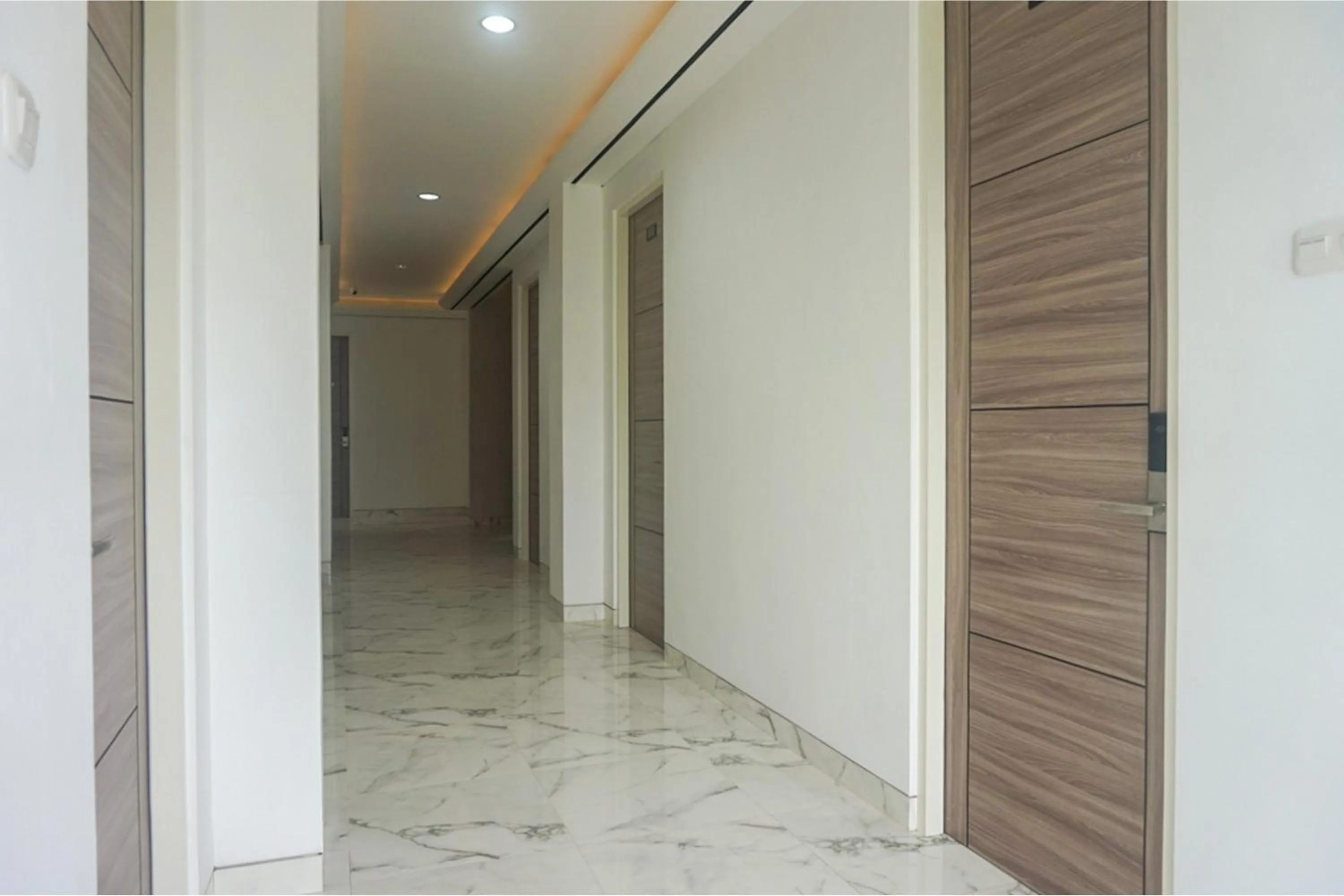 RedDoorz near Araya Family Club House