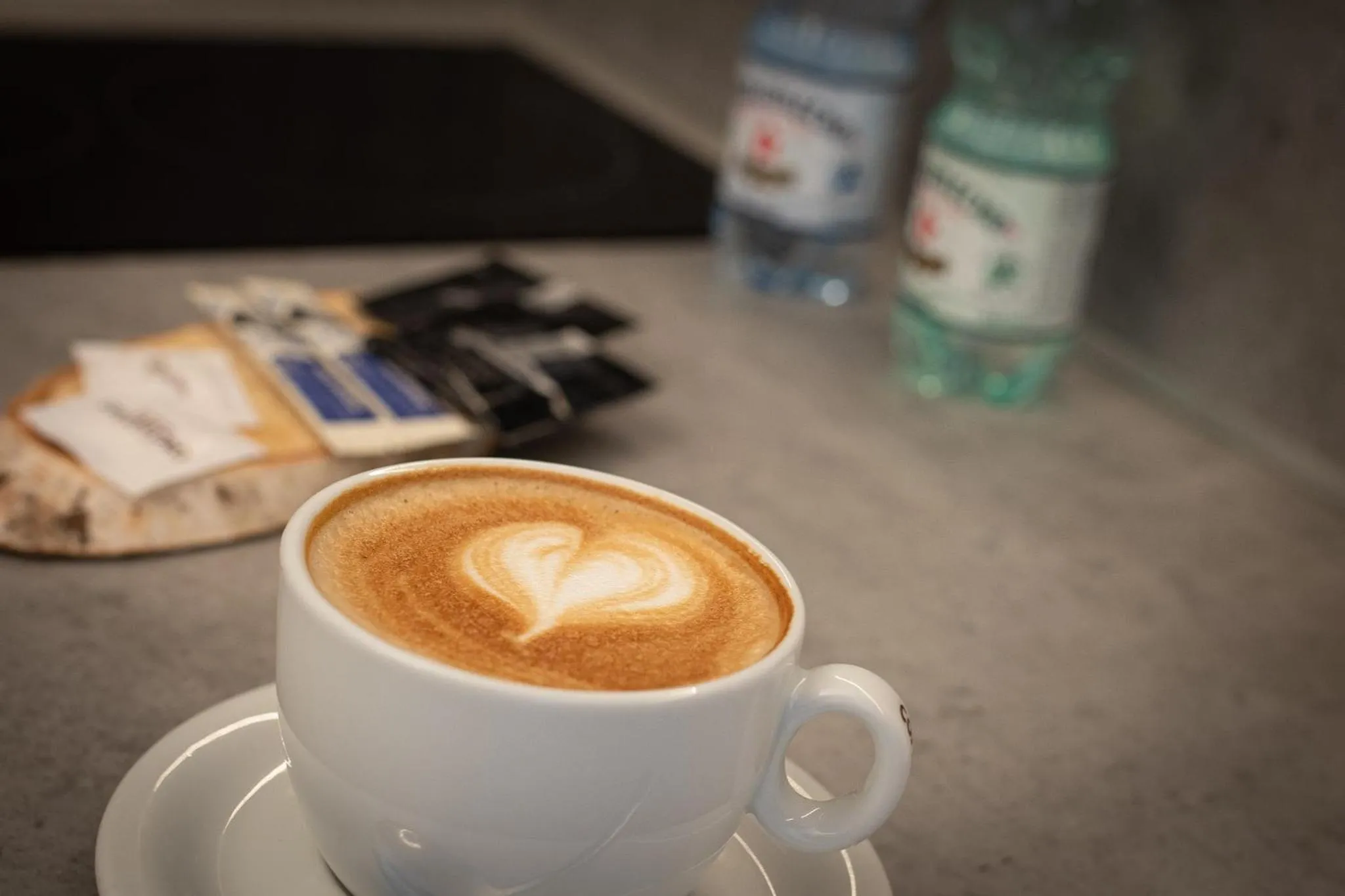 Coffee/tea facilities in Apartamenty Collegia