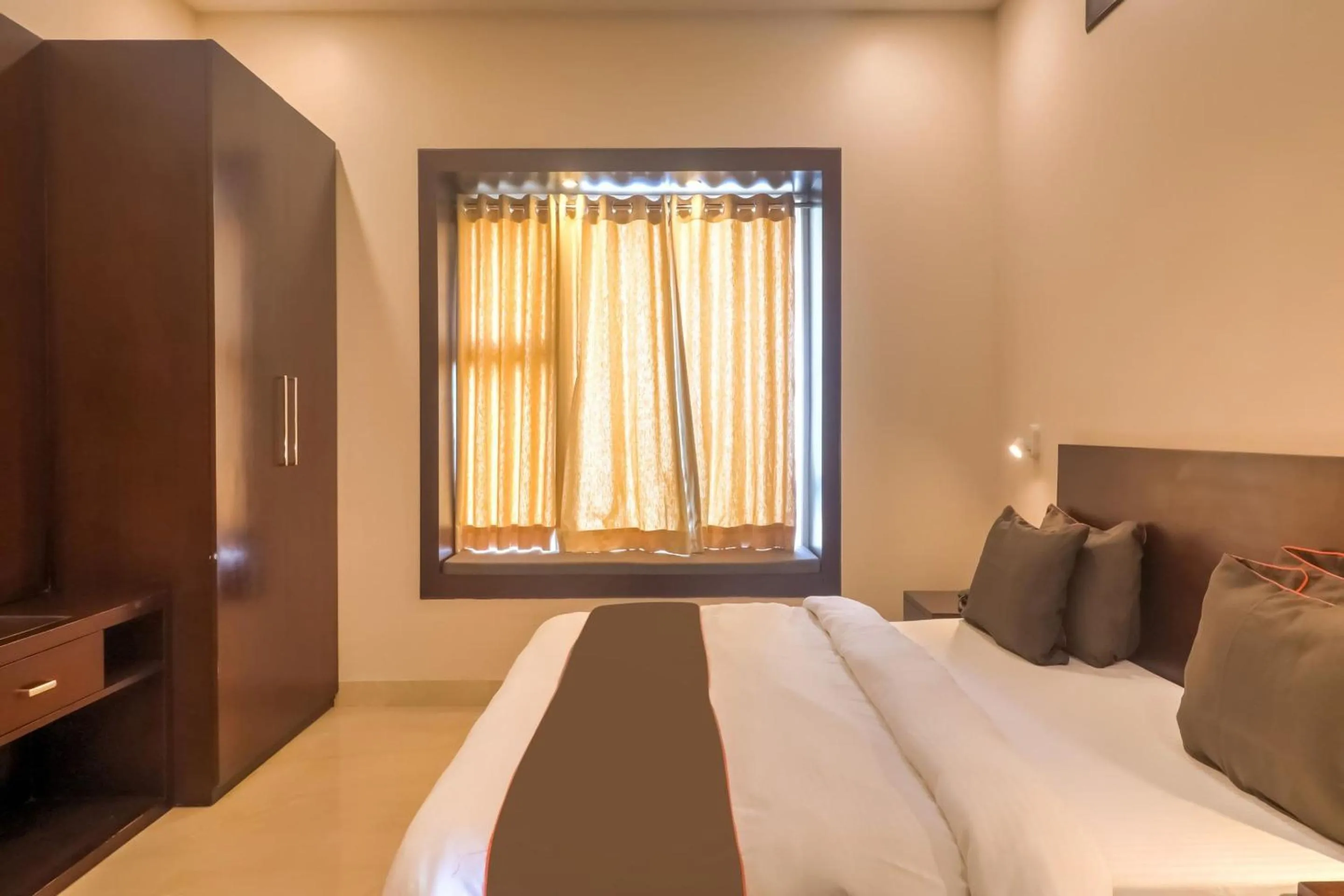 Bedroom, Bed in Super Townhouse Amaraa Farms Near LuLu Hypermarket