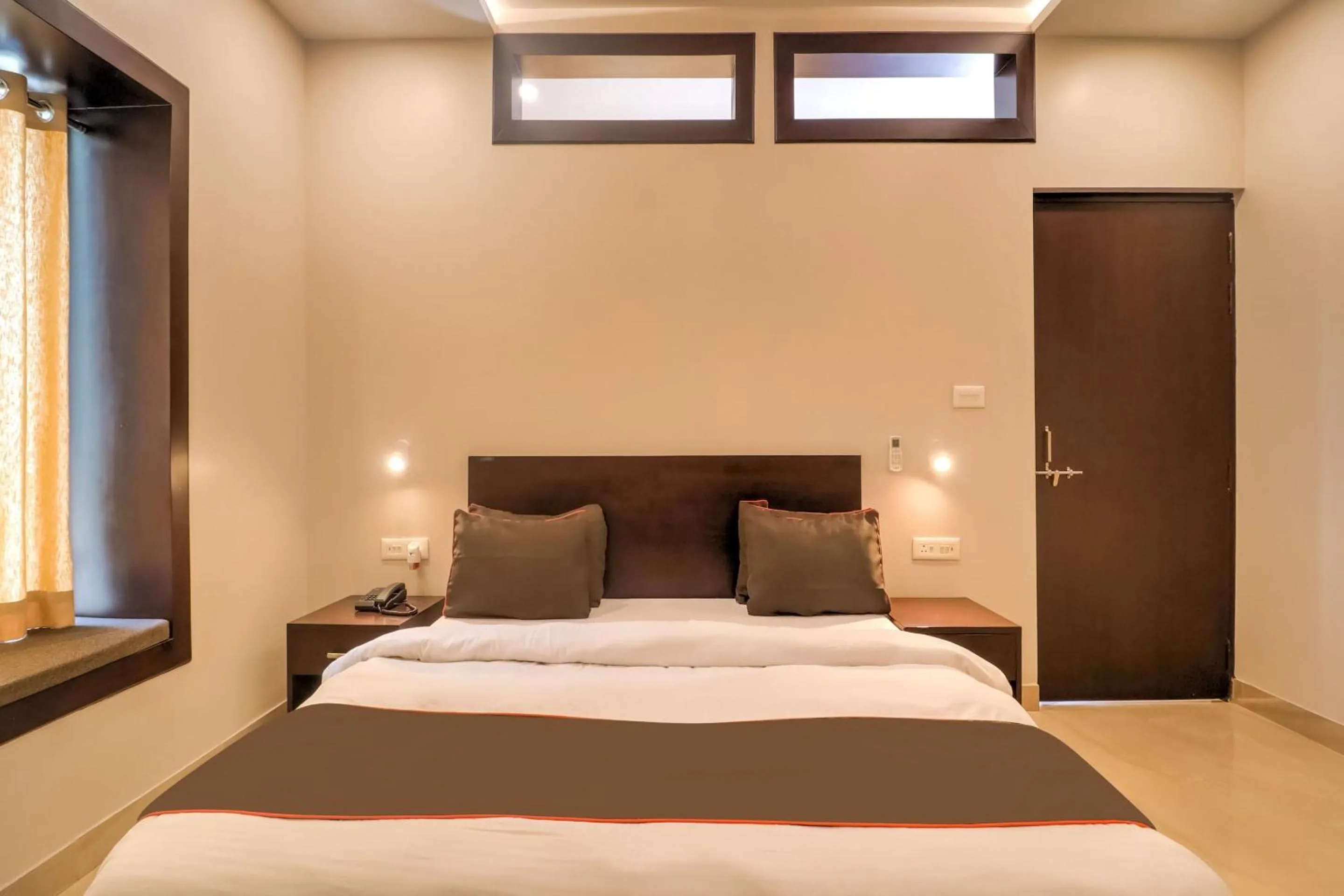 Bedroom, Bed in Super Townhouse Amaraa Farms Near LuLu Hypermarket