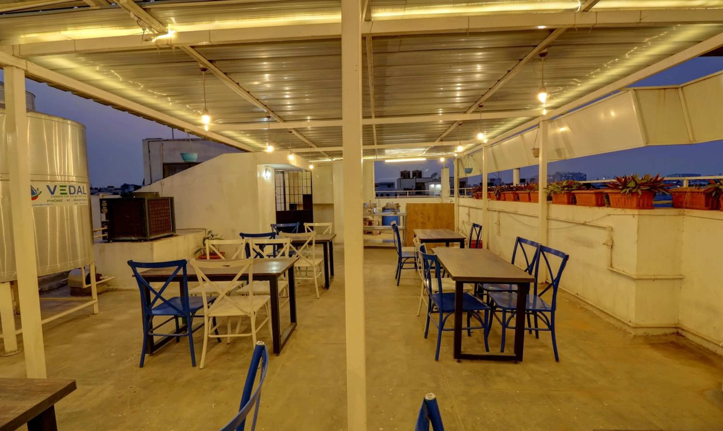 Restaurant/places to eat in Itsy Hotels - Comfort Delight