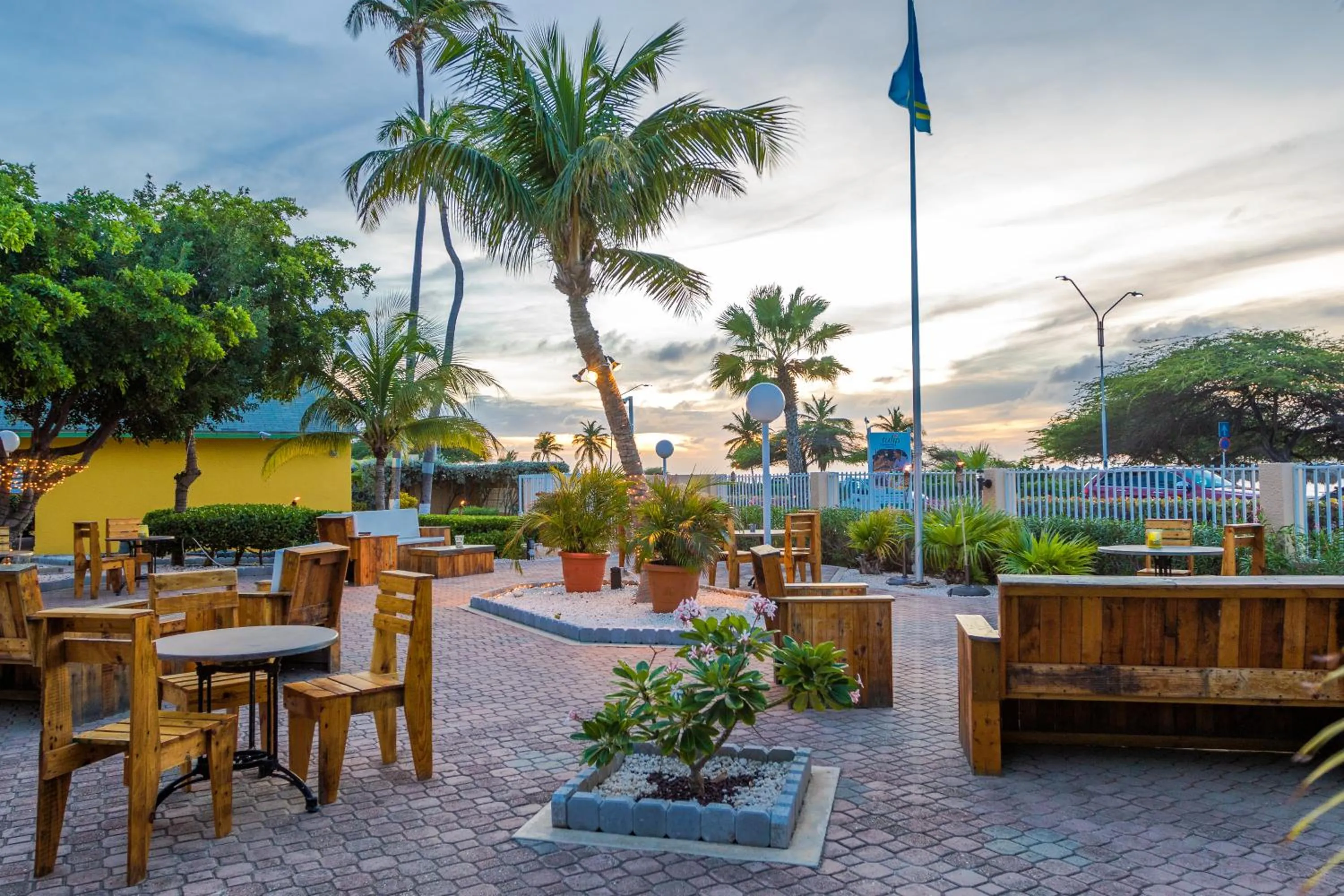 Garden in MVC Eagle Beach