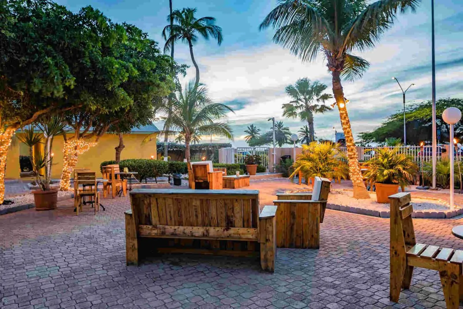 Garden in MVC Eagle Beach