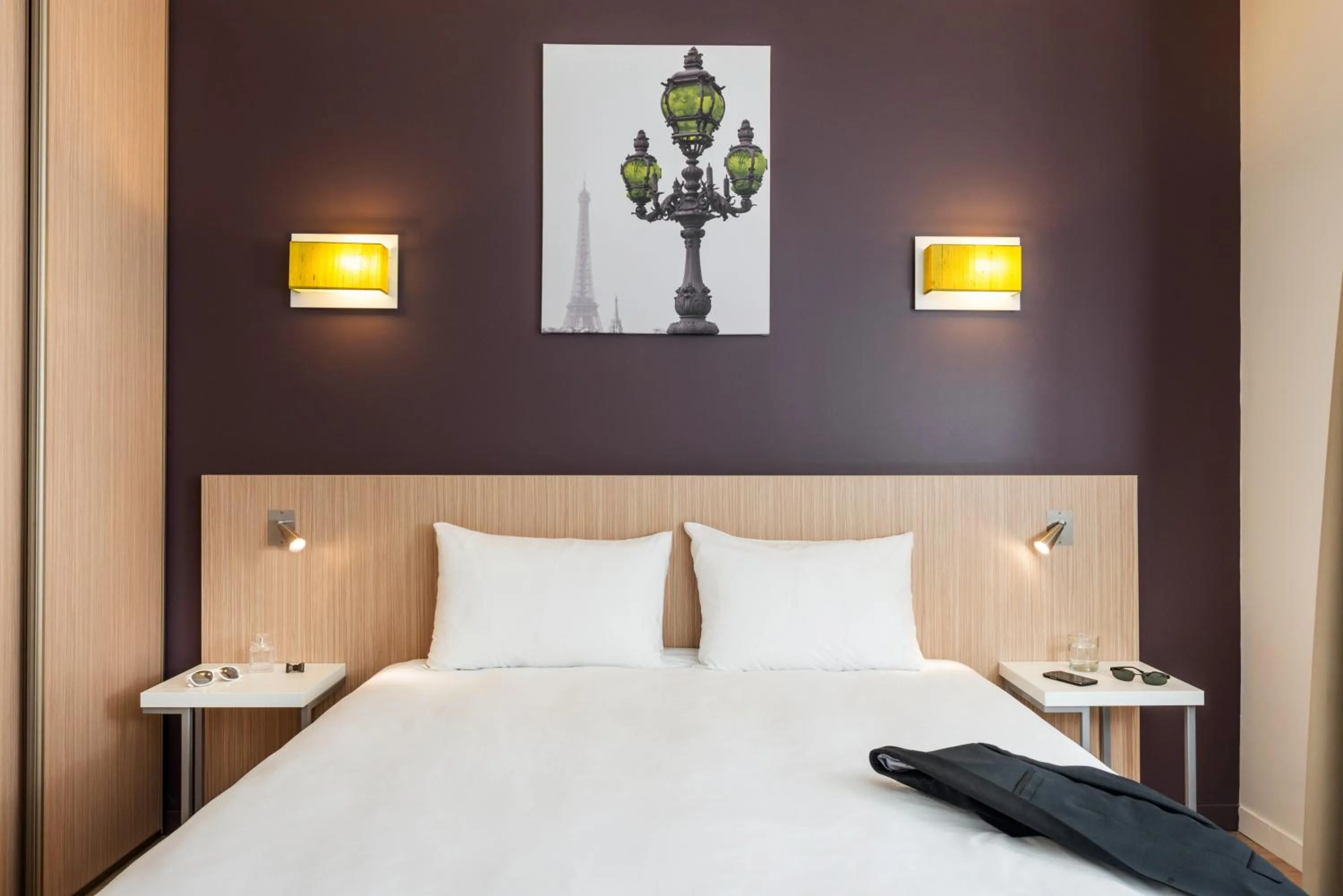 Photo of the whole room, Bed in Aparthotel Adagio Access Paris Clichy