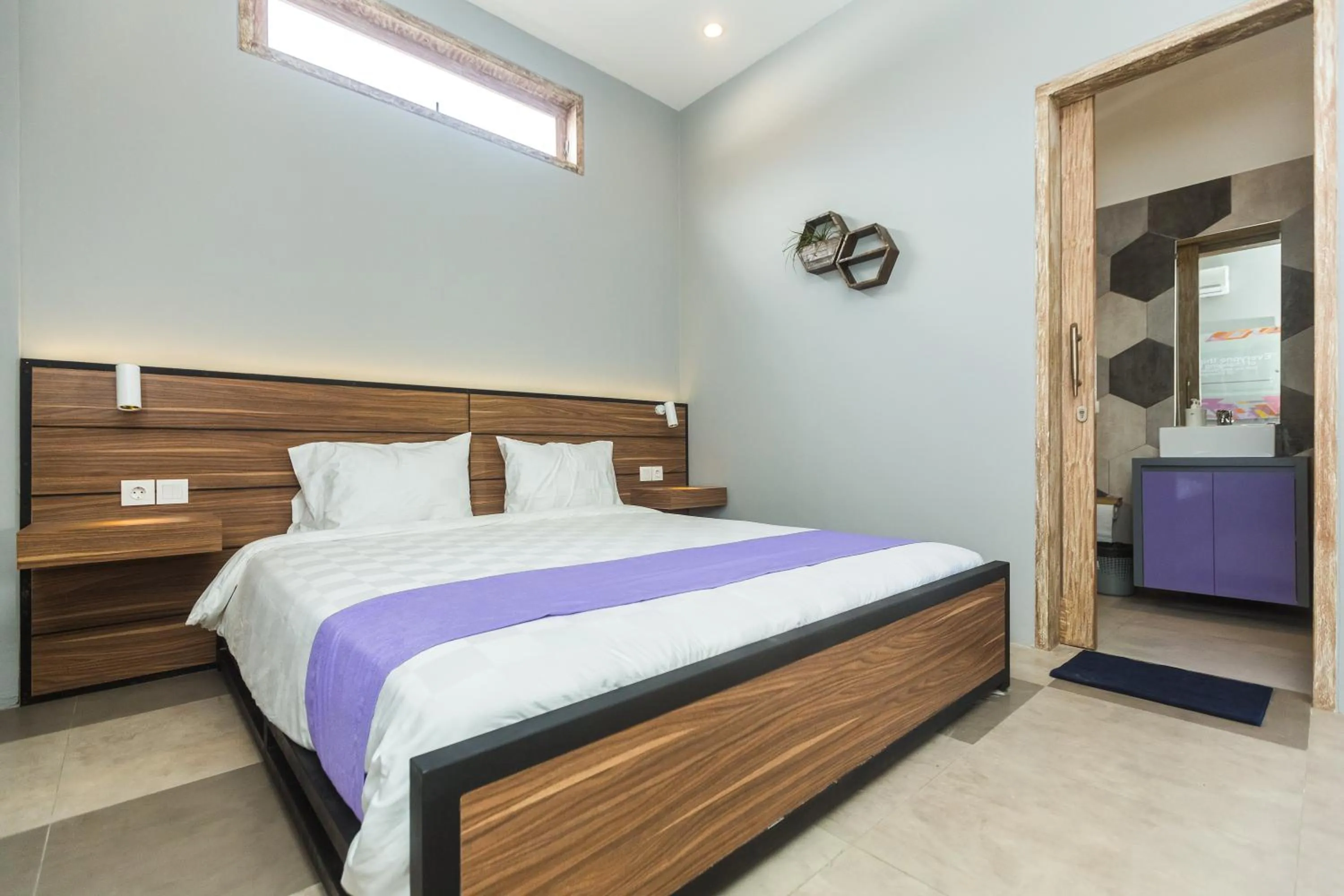 Bed in 7Rooms Villa Seminyak