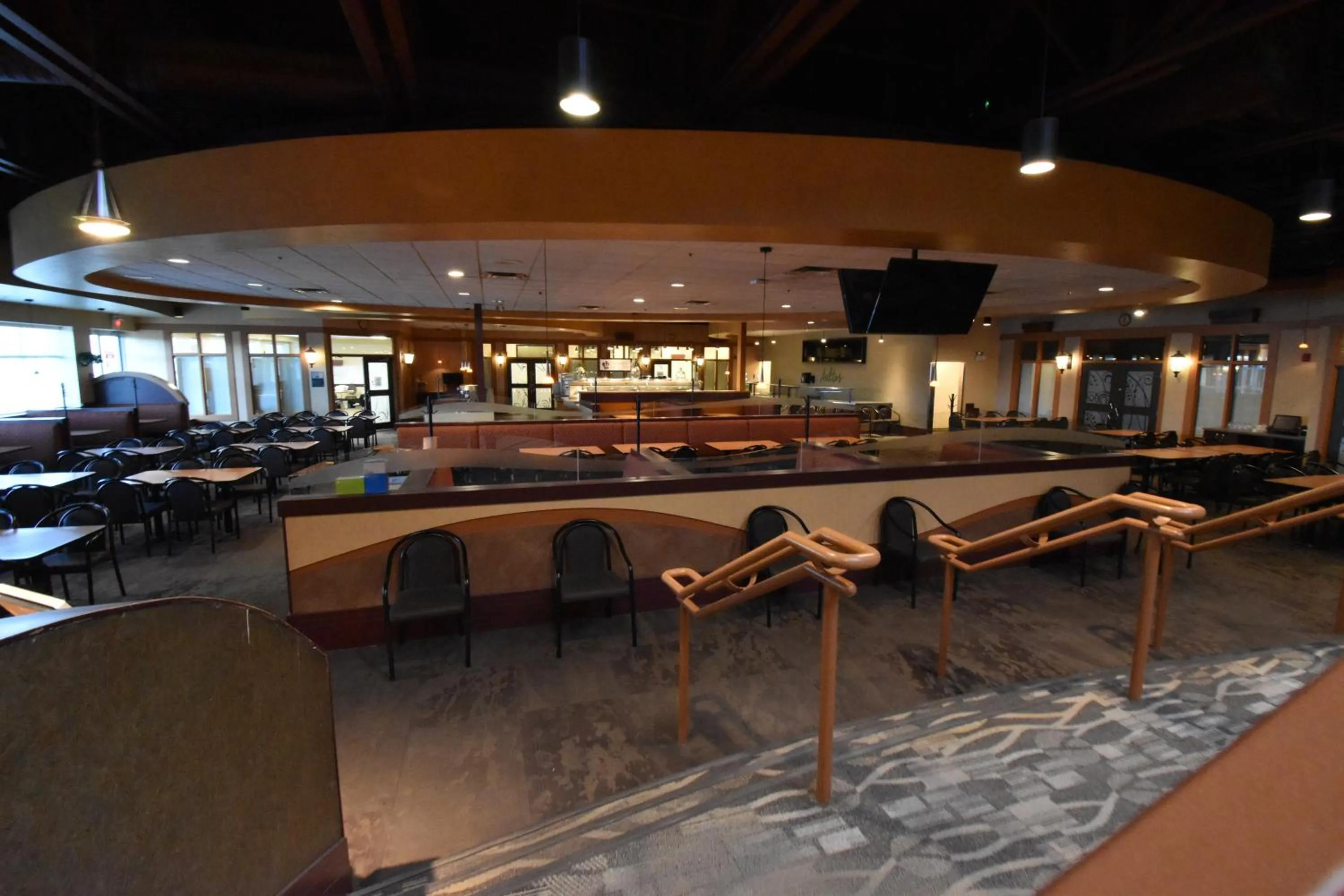 Restaurant/places to eat in Canad Inns Destination Centre Polo Park