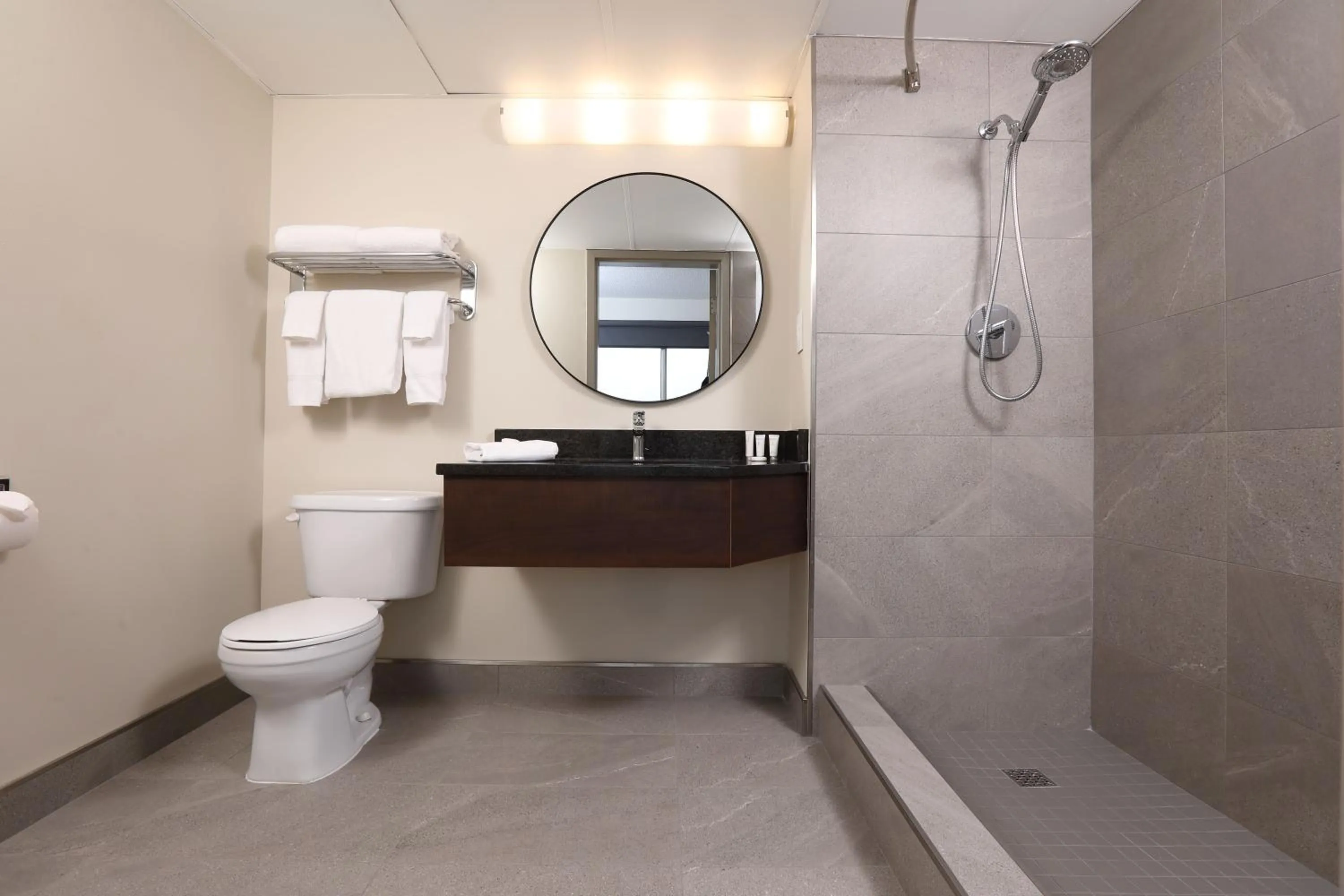 Shower in Canad Inns Destination Centre Polo Park