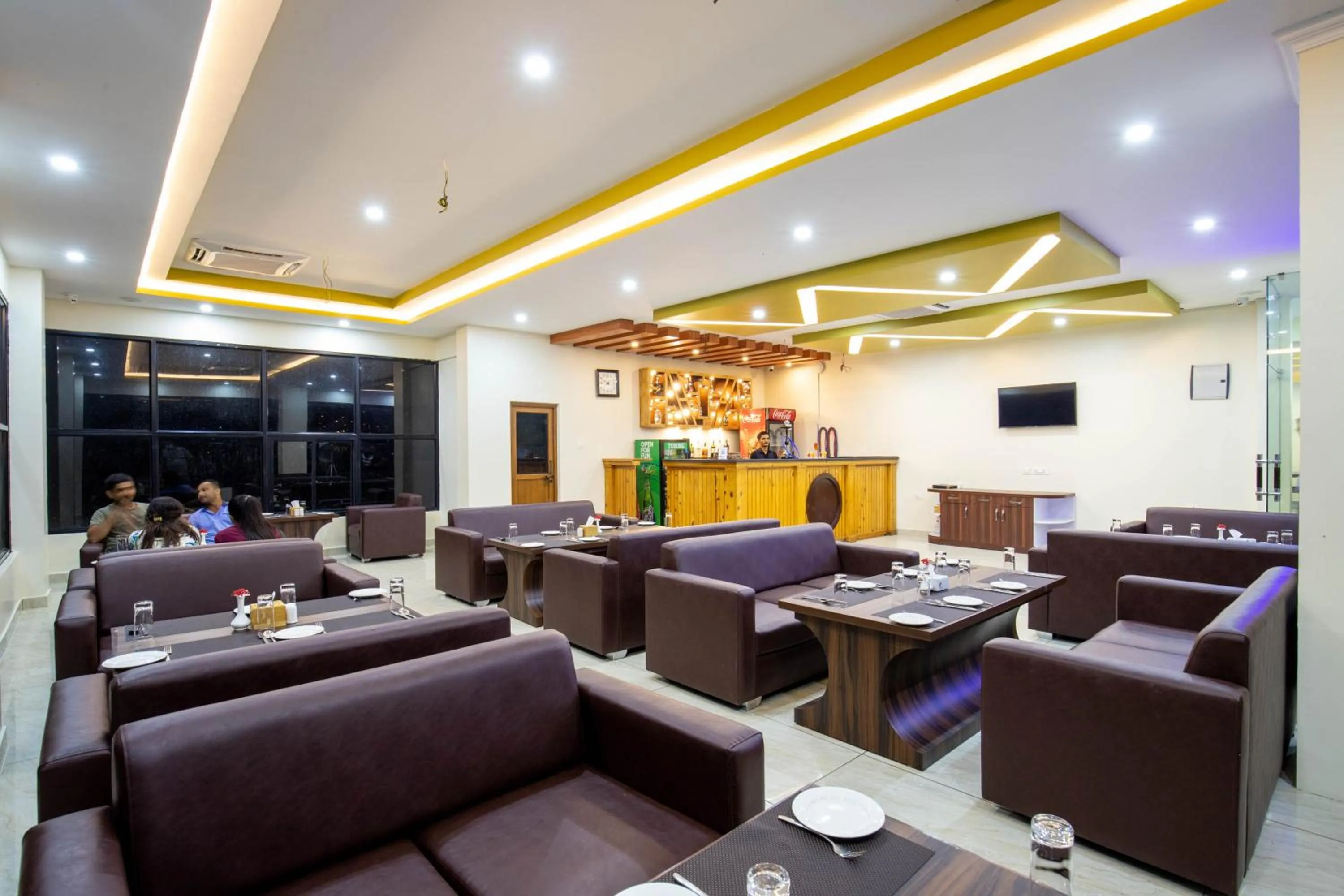 Restaurant/places to eat in Lumbini Palace Resort