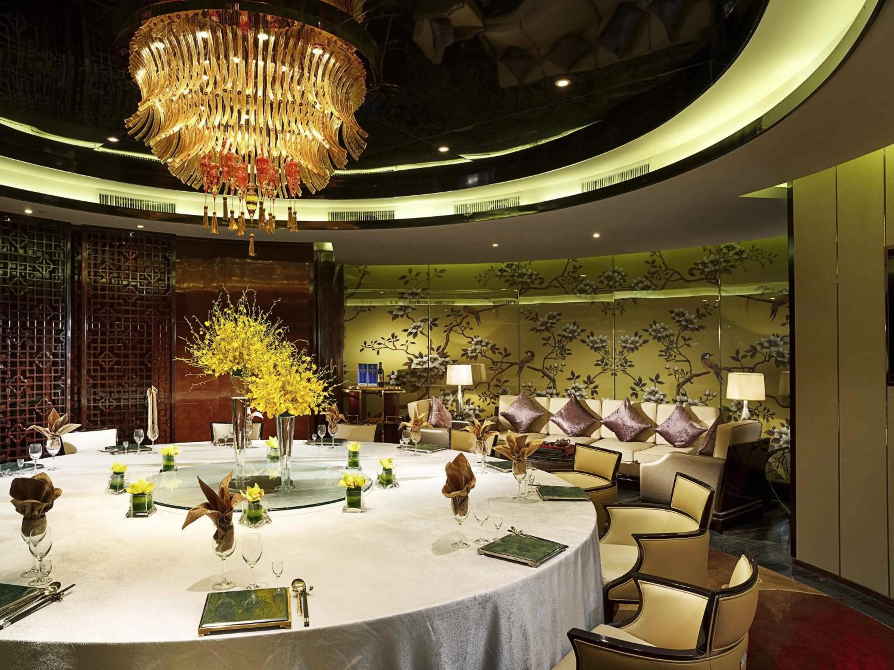 Restaurant/places to eat in Sofitel Nanjing Galaxy