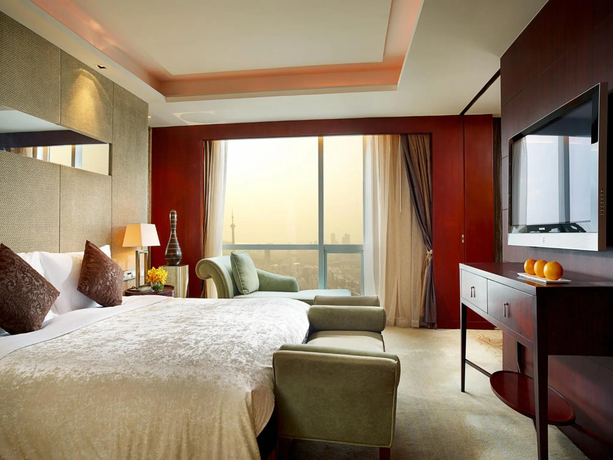 Photo of the whole room, Bed in Sofitel Nanjing Galaxy