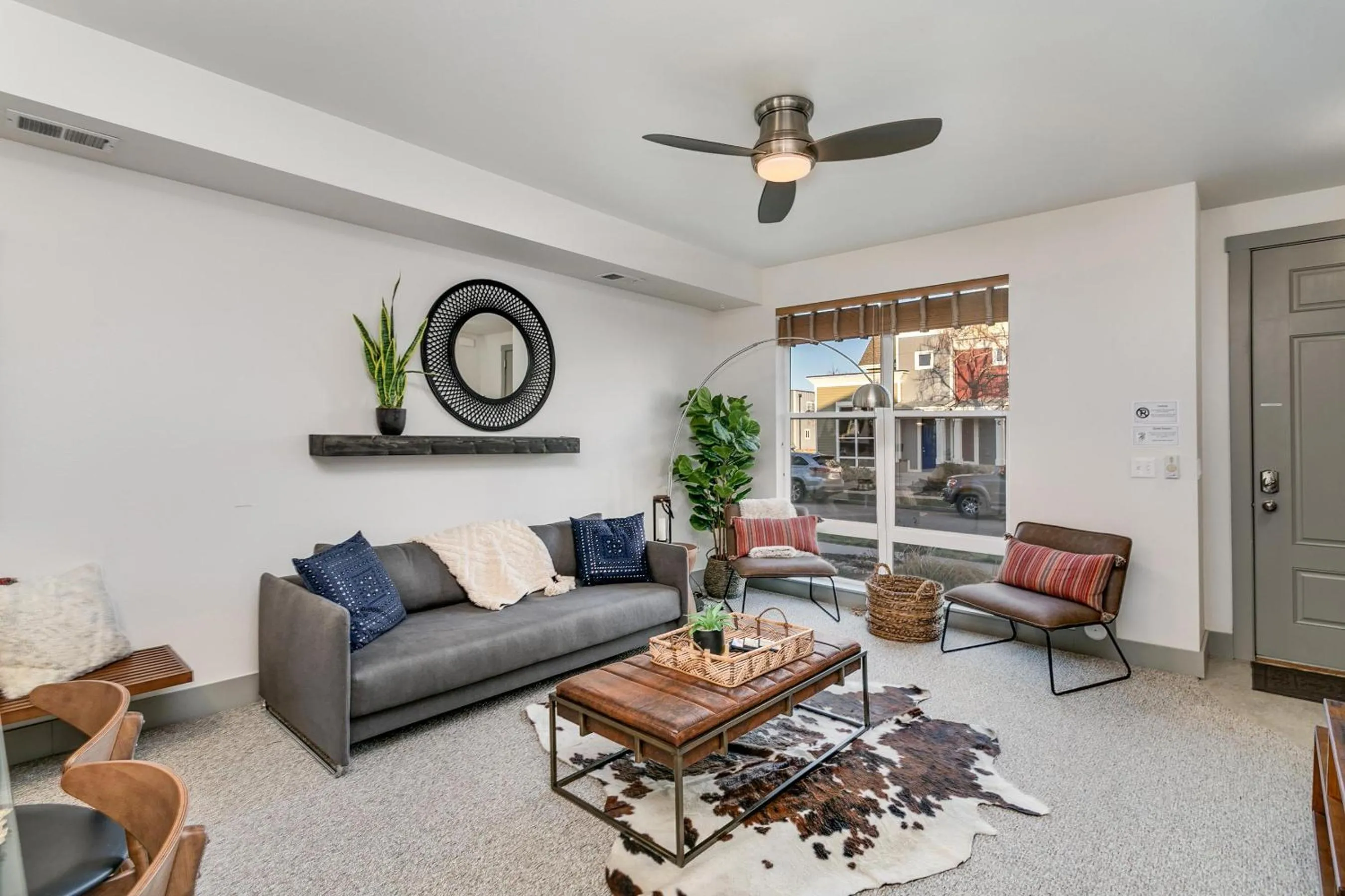 Two-Bedroom Townhouse in Old Town North Jewel! Near Breweries and River!