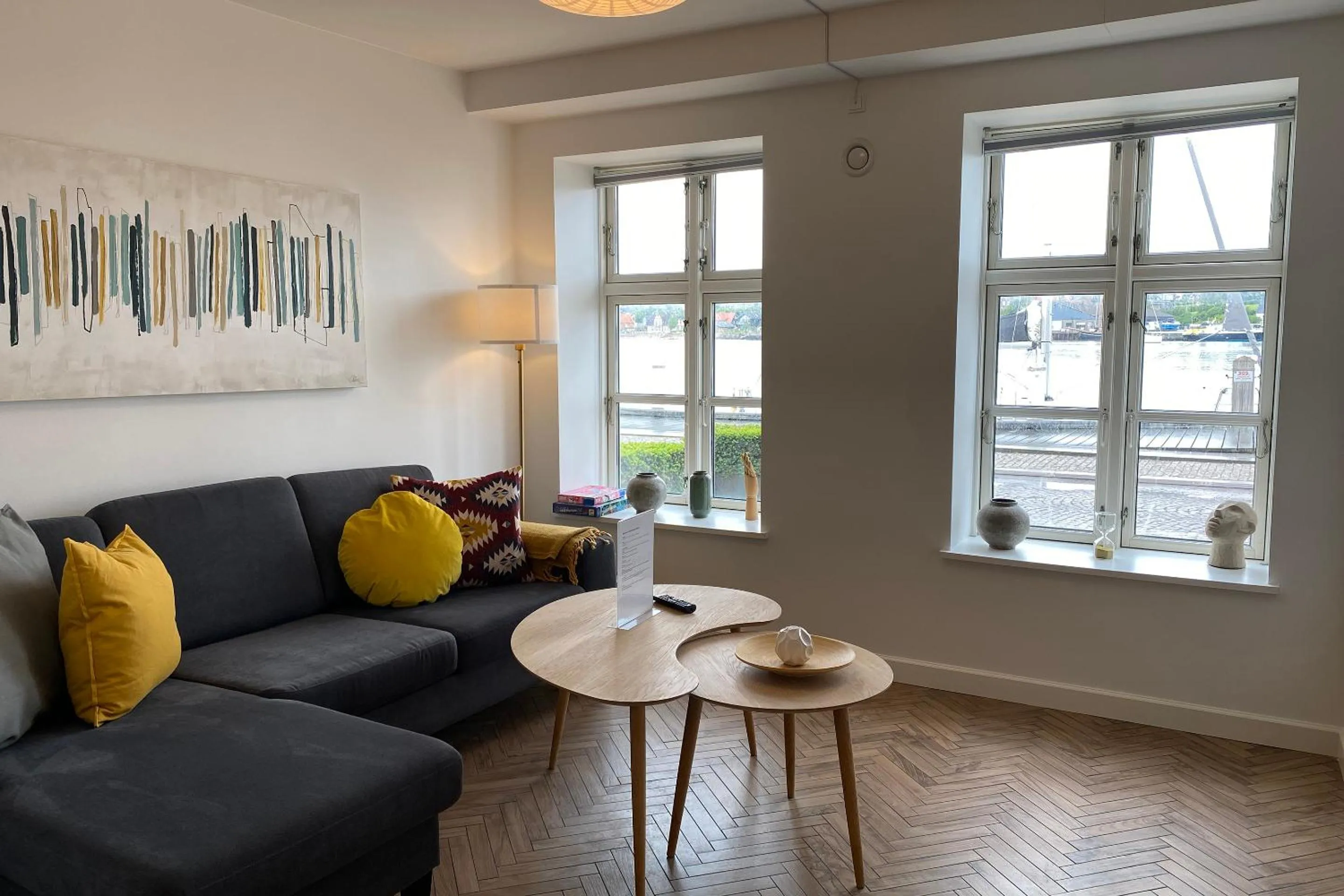 Living room in Harbour Walk