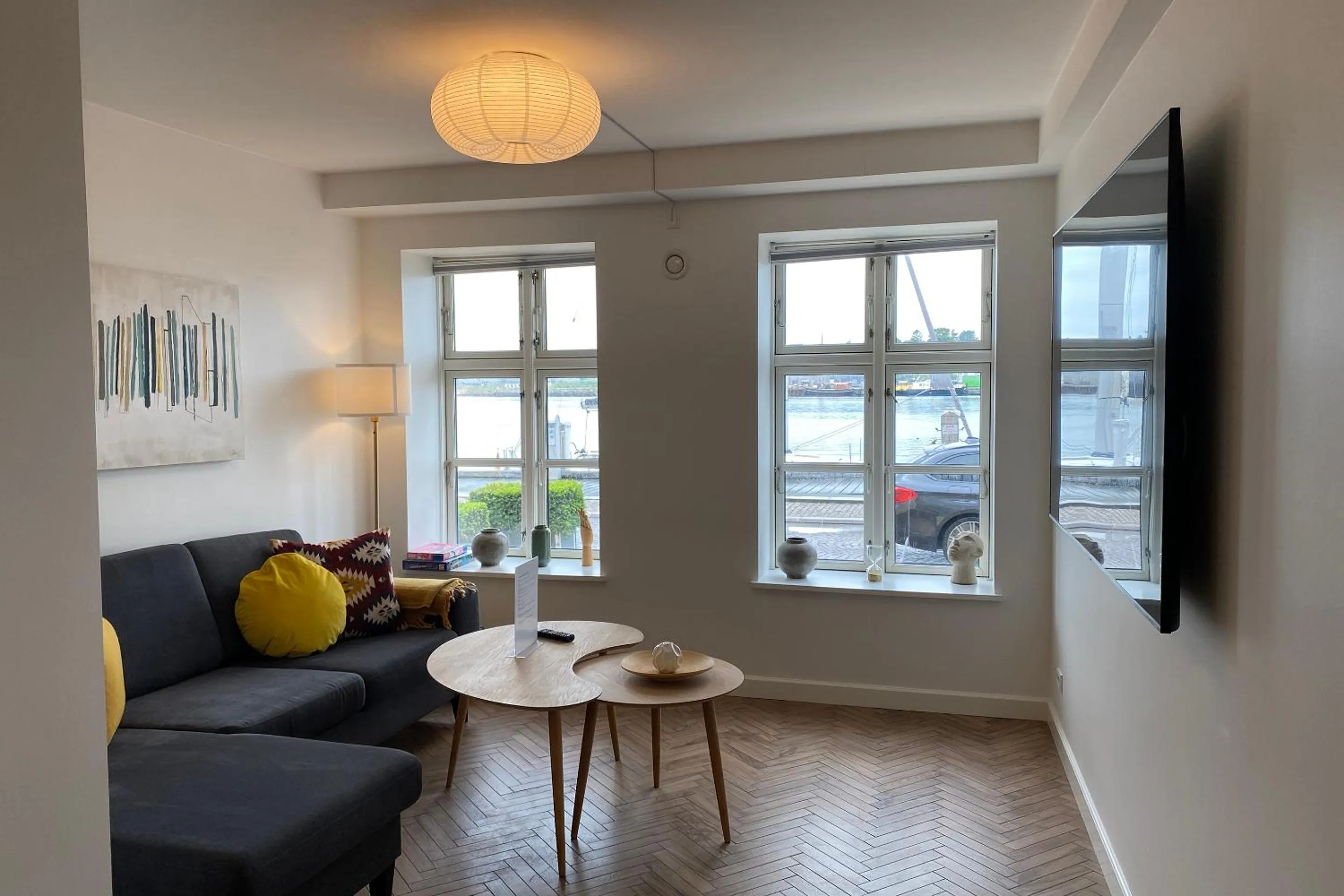 Living room in Harbour Walk