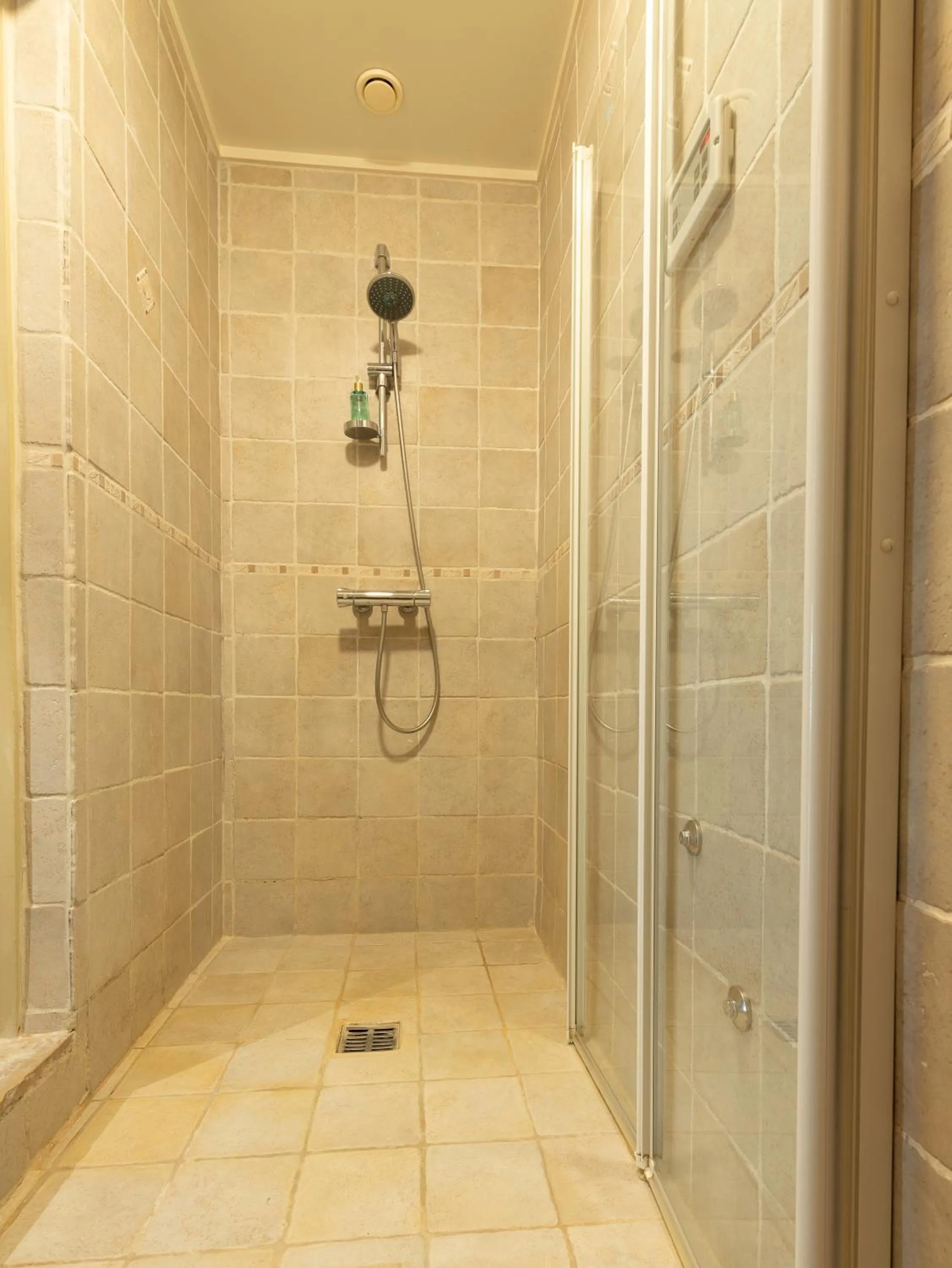 Steam room in B&B Fago