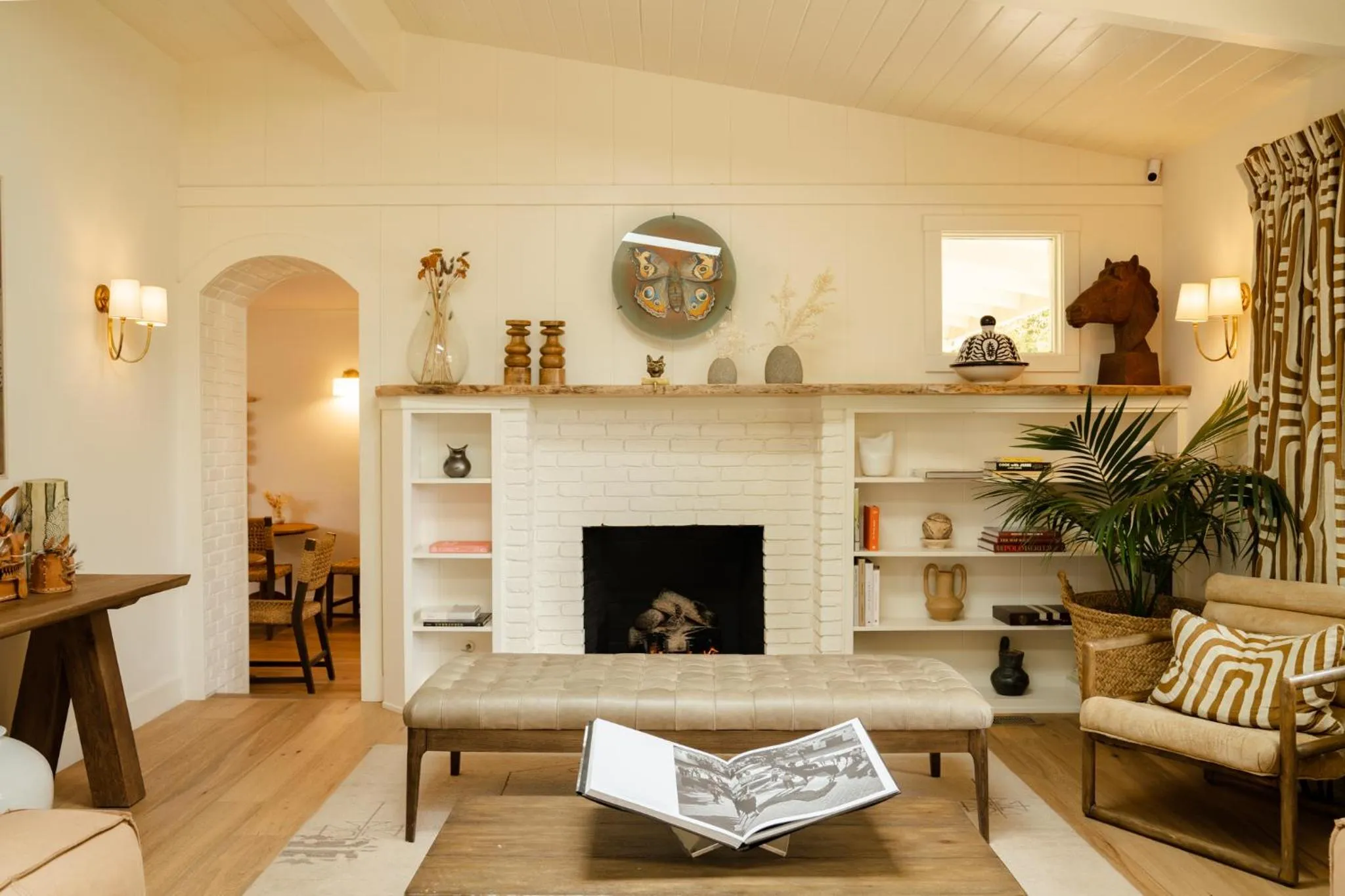 Seating area in Hotel Ynez