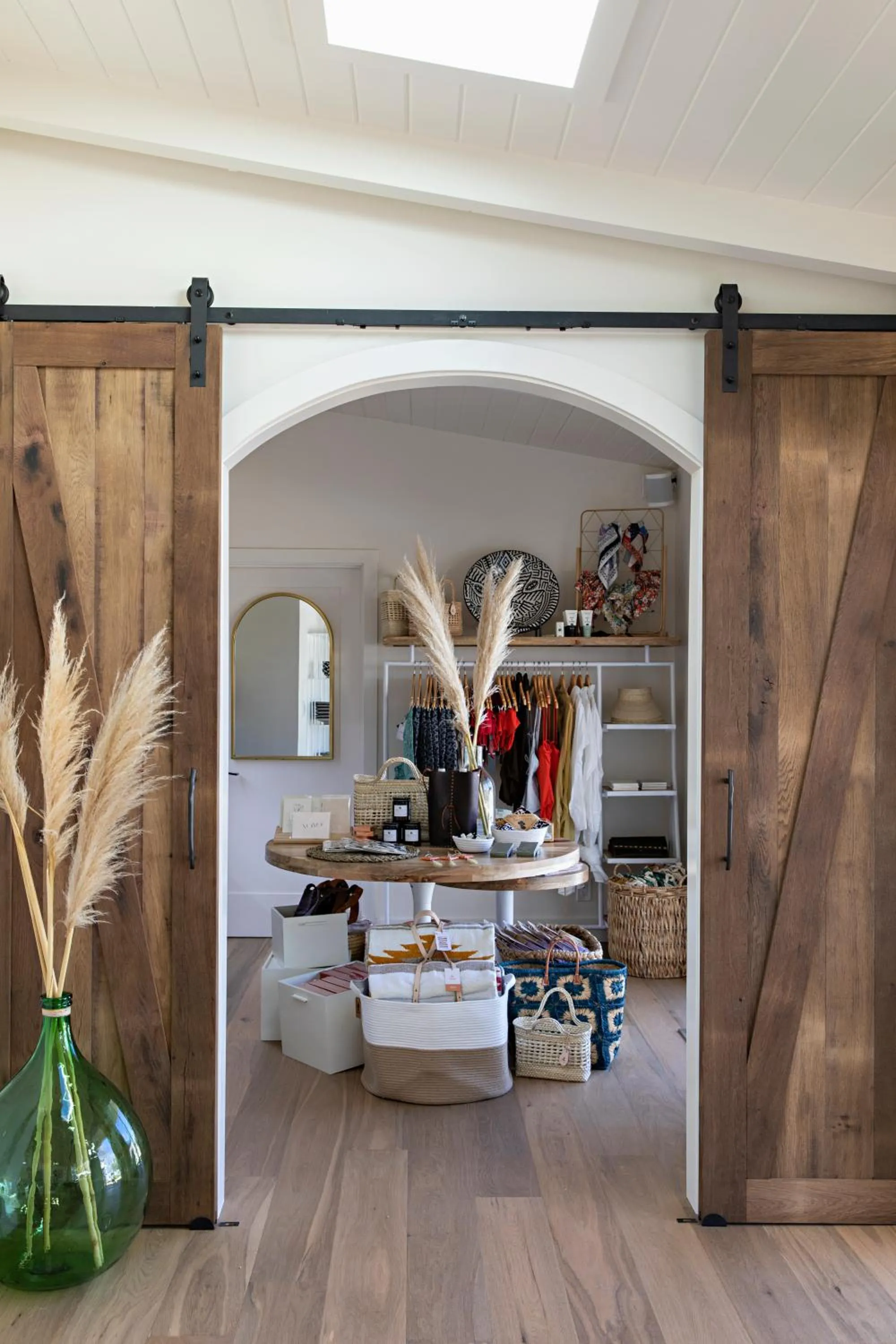 Shopping Area in Hotel Ynez