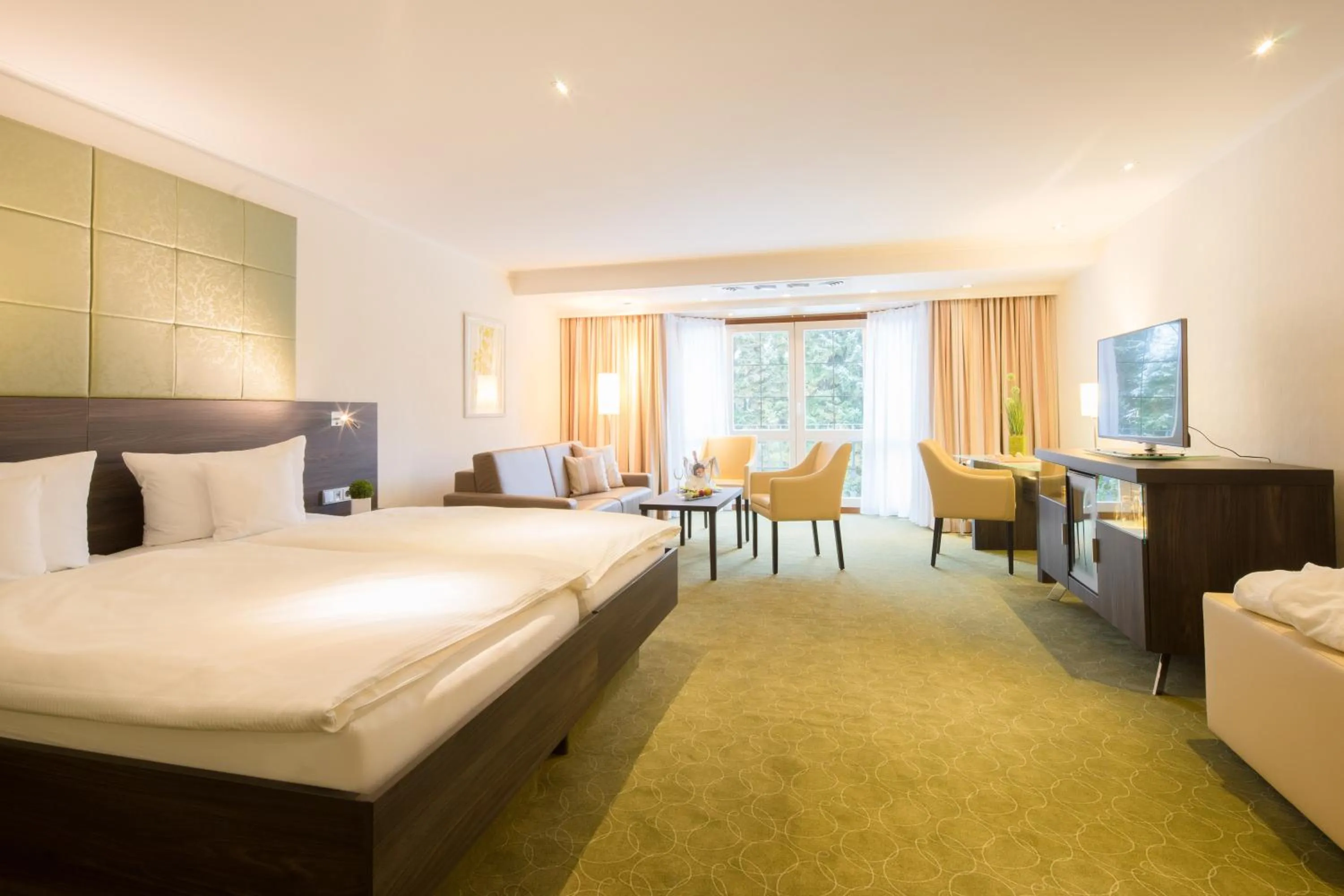 Photo of the whole room, Bed in Hotel Celler Tor