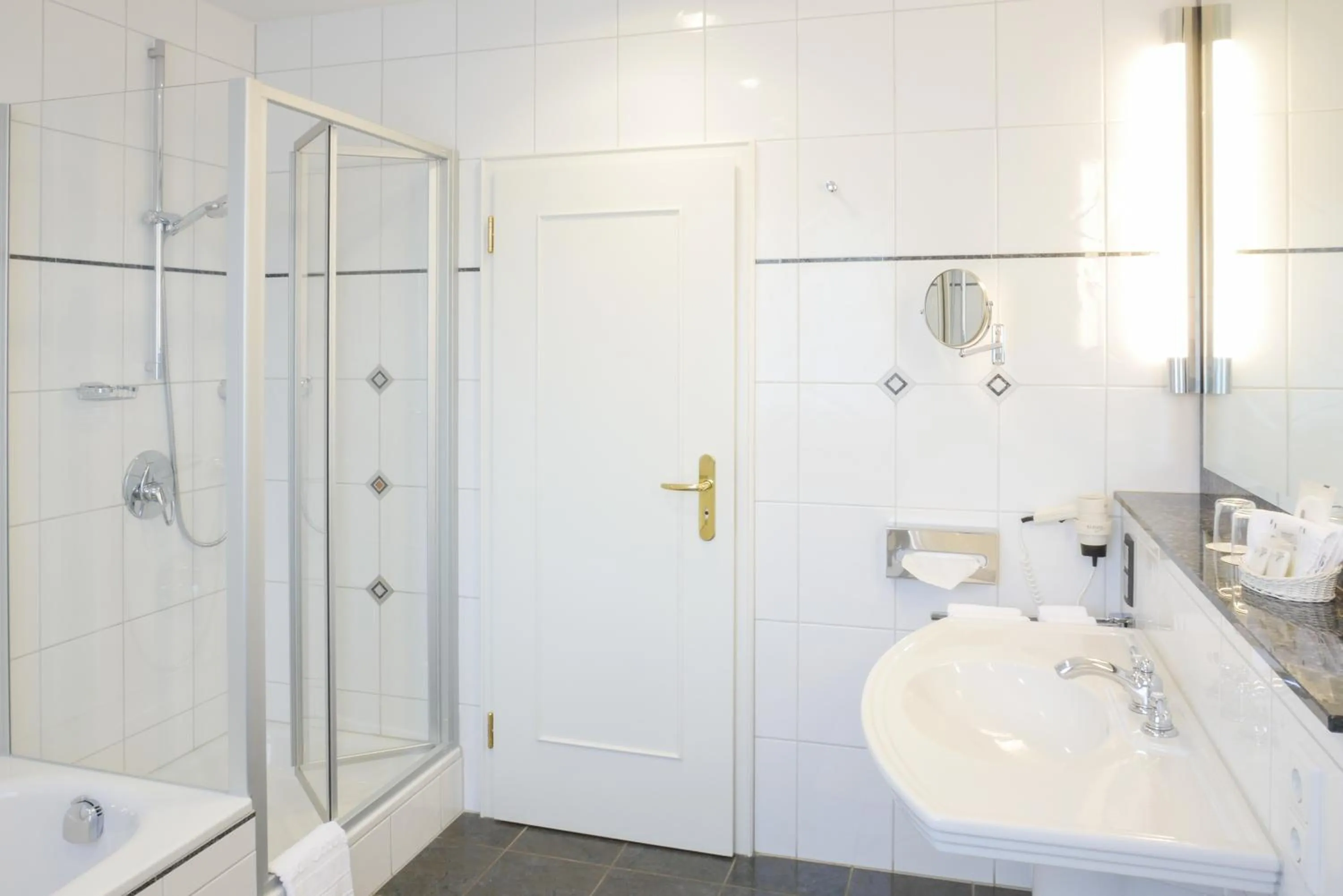 Shower in Trip Inn Stadthotel Coburg