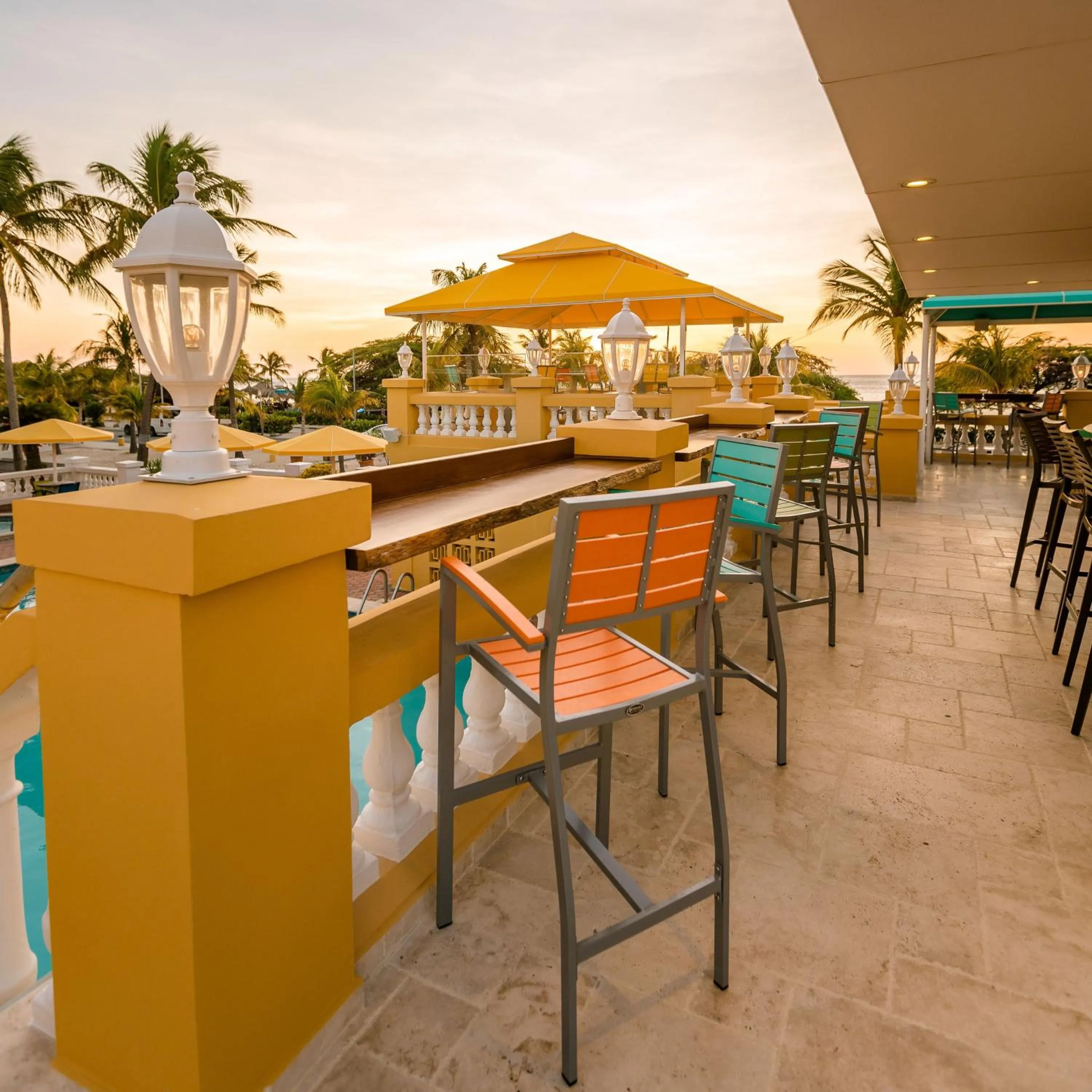 Restaurant/places to eat in Amsterdam Manor Beach Resort