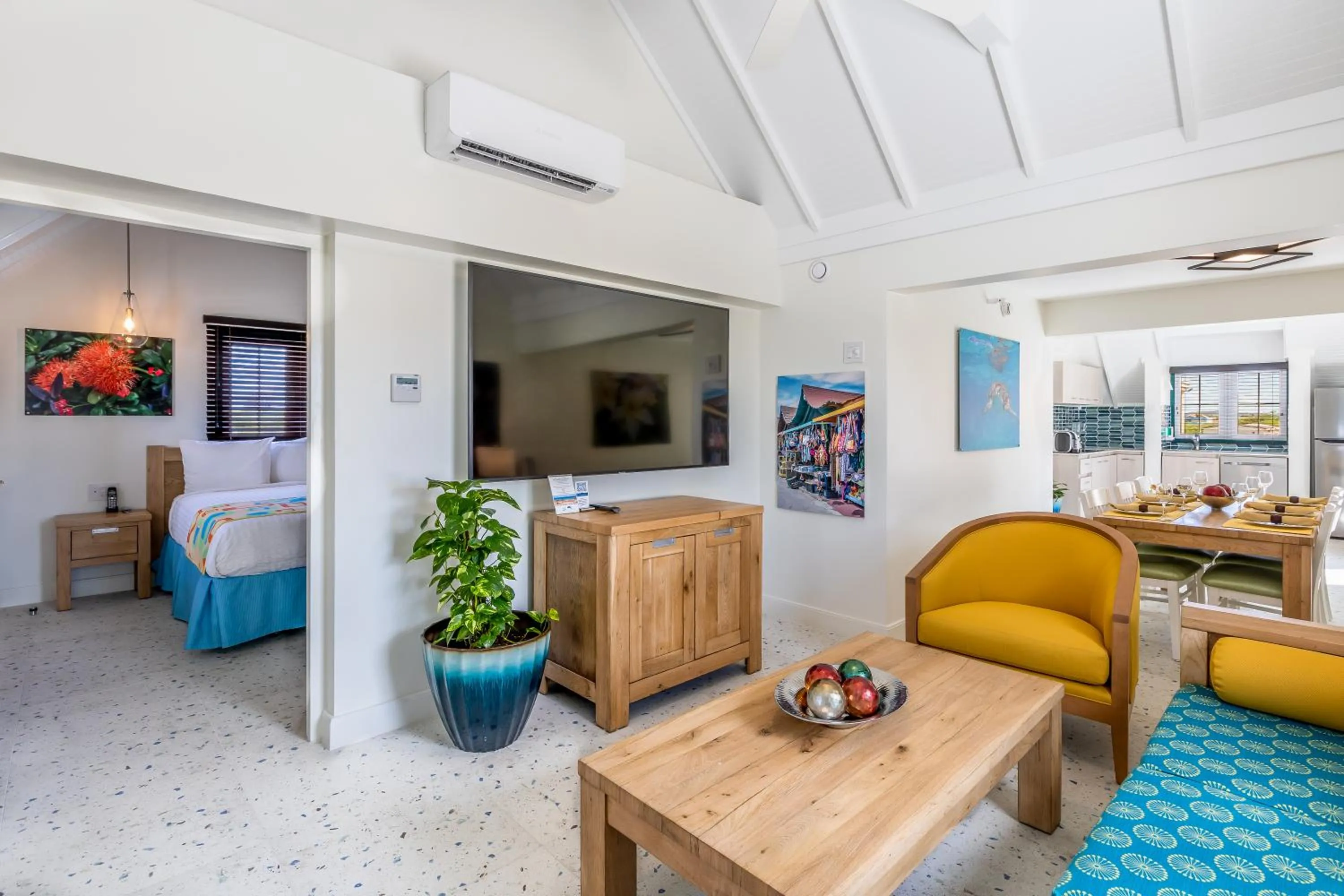 Living room in Amsterdam Manor Beach Resort