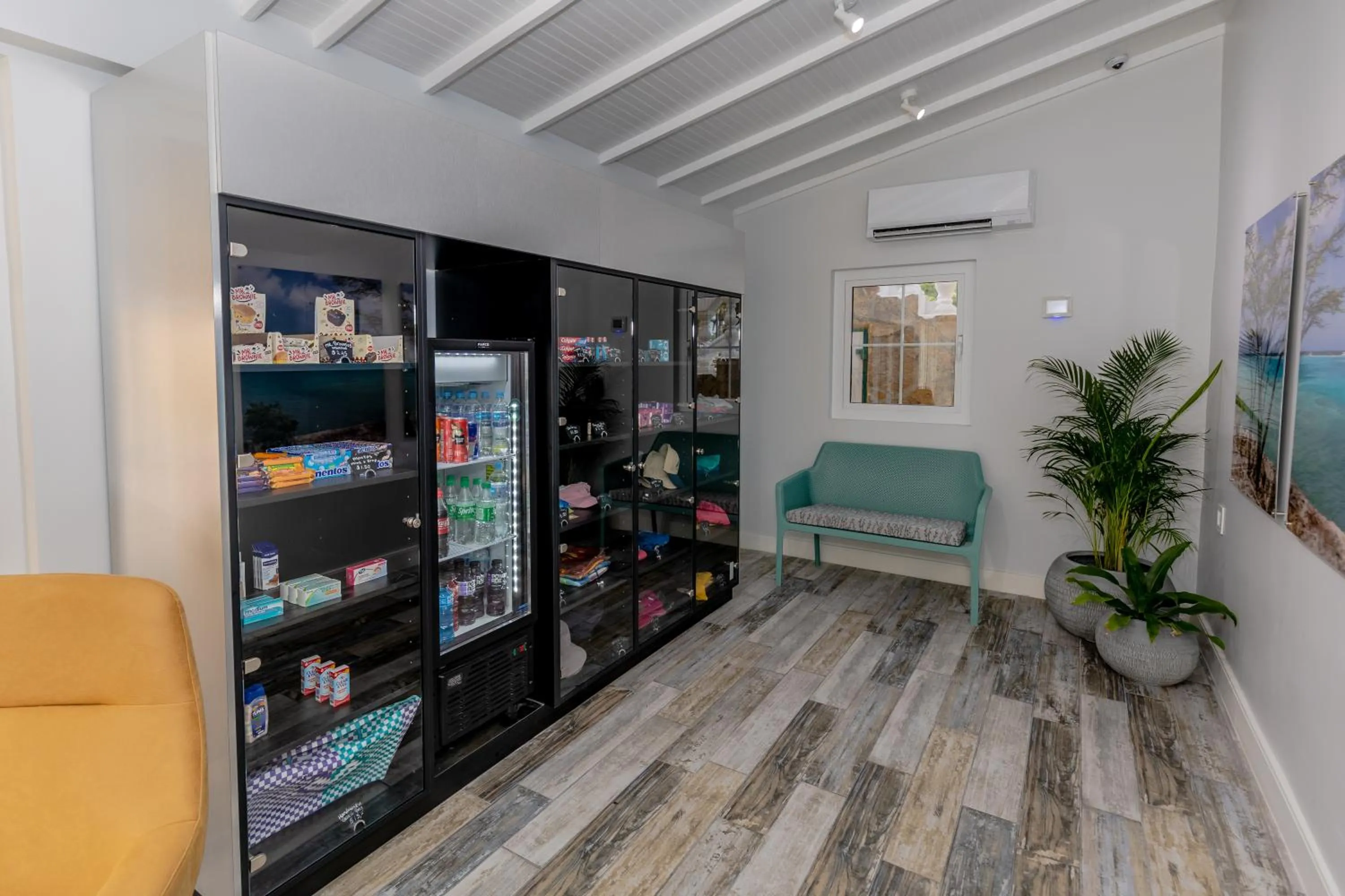 vending machine in Amsterdam Manor Beach Resort