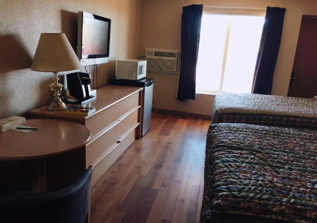 Bed in Hi Valley Motor Inn