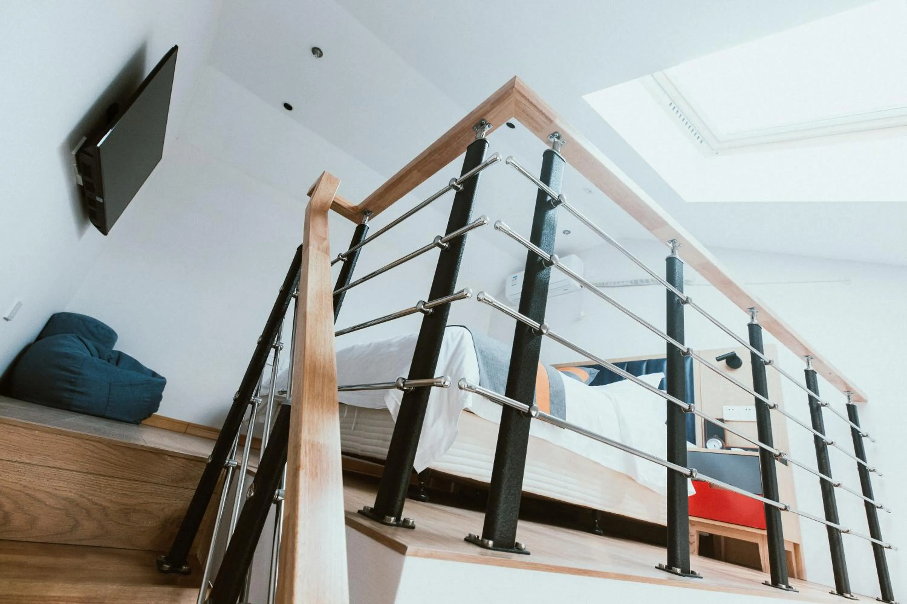 Bedroom, Bed in Shanghai Fish Inn People Square