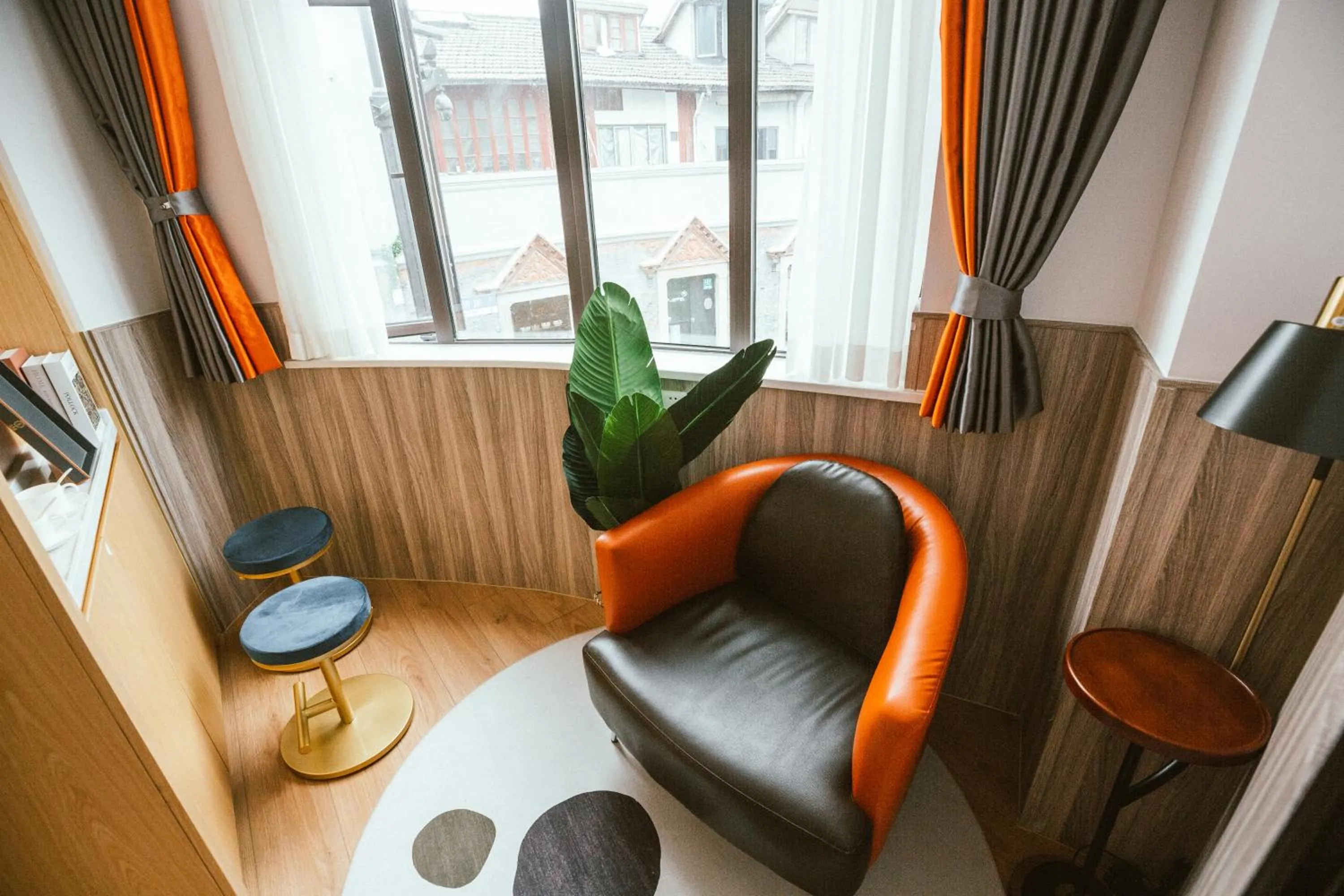 Seating area in Shanghai Fish Inn People Square
