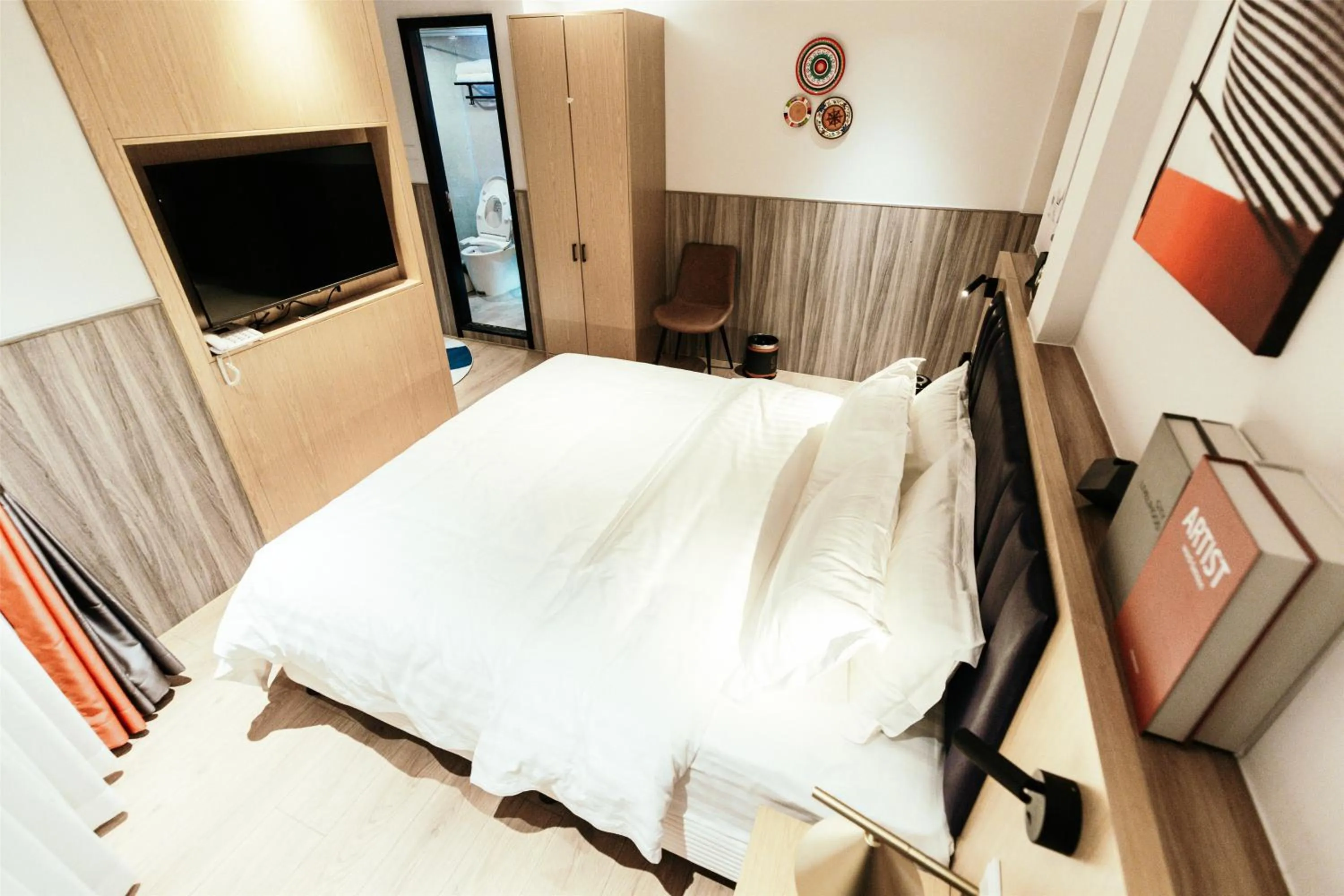 Bed in Shanghai Fish Inn People Square