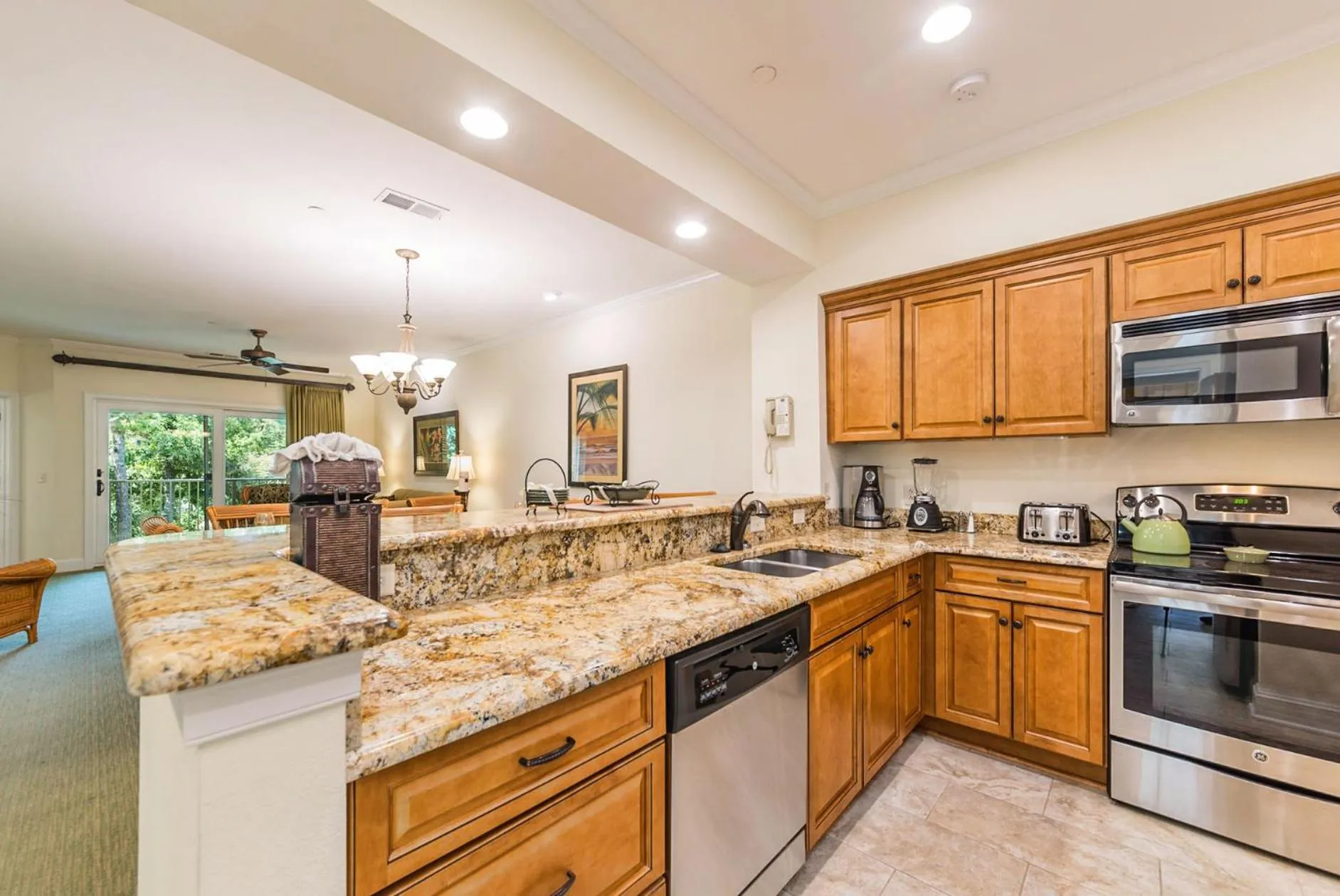 Kitchen or kitchenette in Coral Sands Resort by Palmera