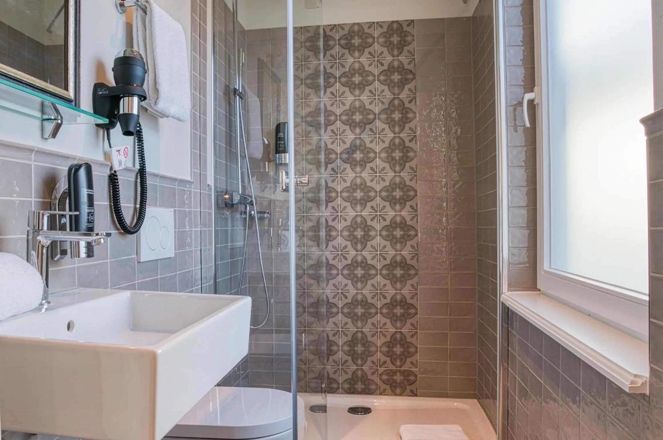 Bathroom in Boutique 53 & 56 Hamburg City, Trademark Collection by Wyndham