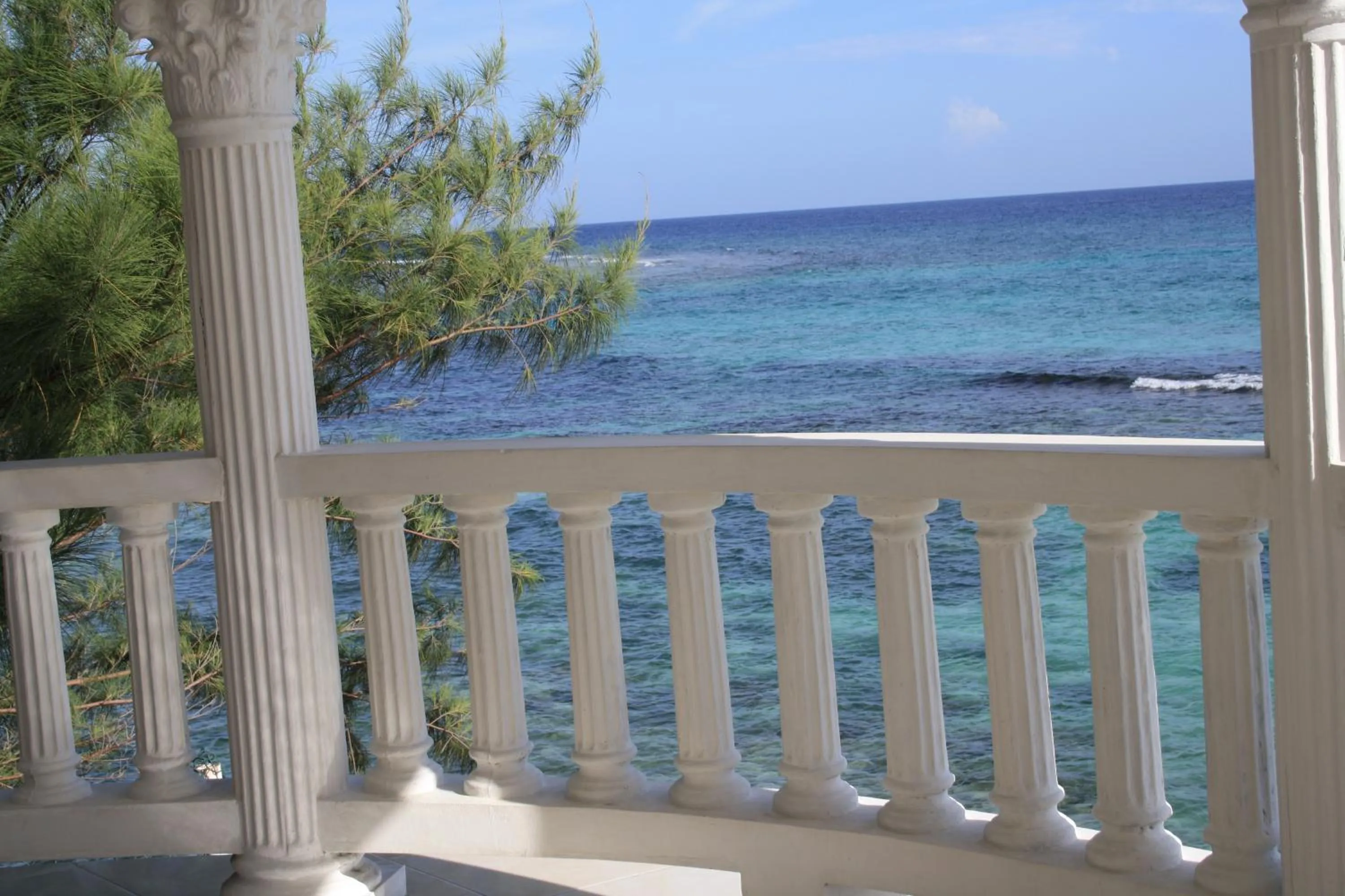 Balcony/Terrace in Triplets on the Bay