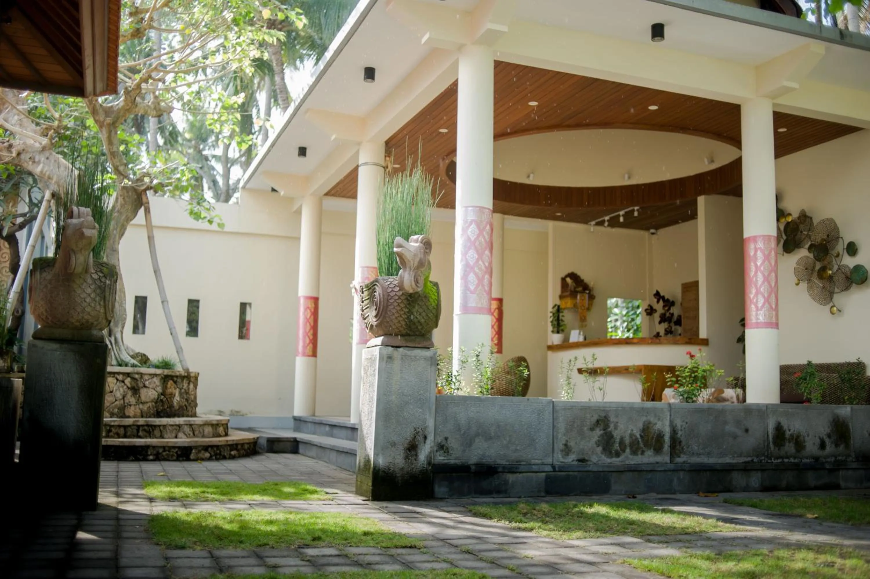 Facade/entrance in Akatara Hotel